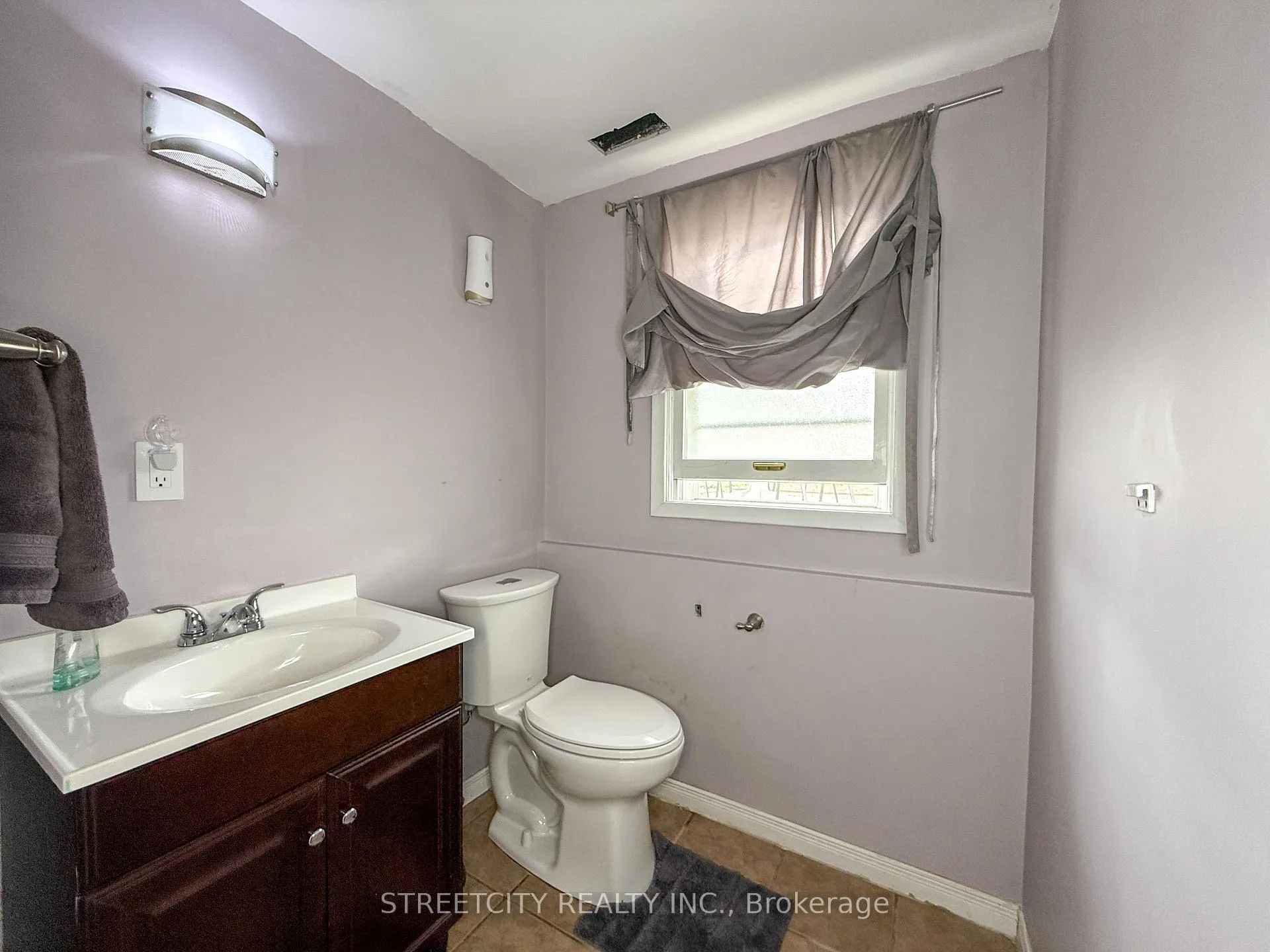 Photo 19 of 1508 Len Avenue, Sarnia — HOMEH
