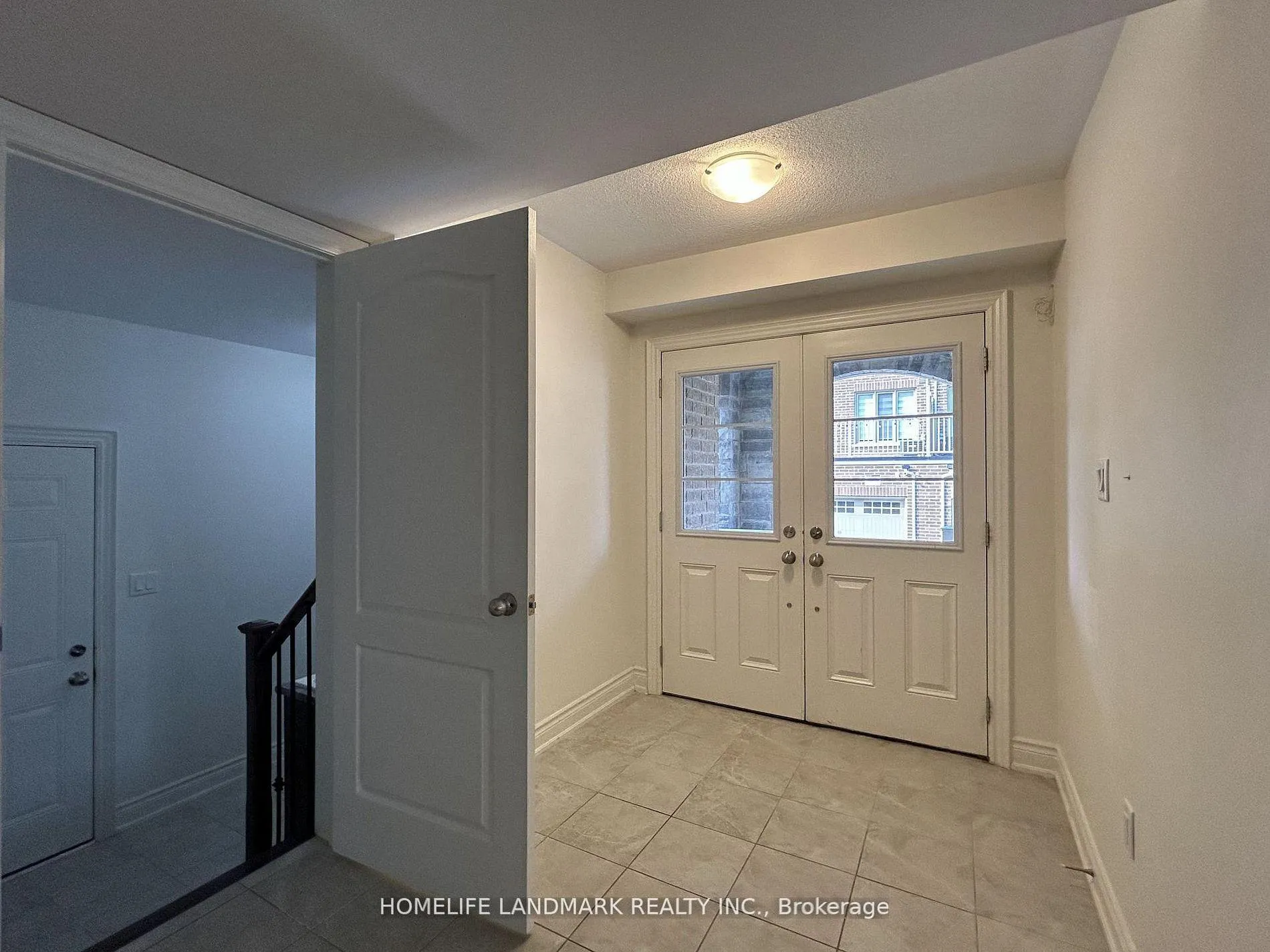 Photo 6 of 3 Temple Manor Road, Brampton, Bram West — HOMEH
