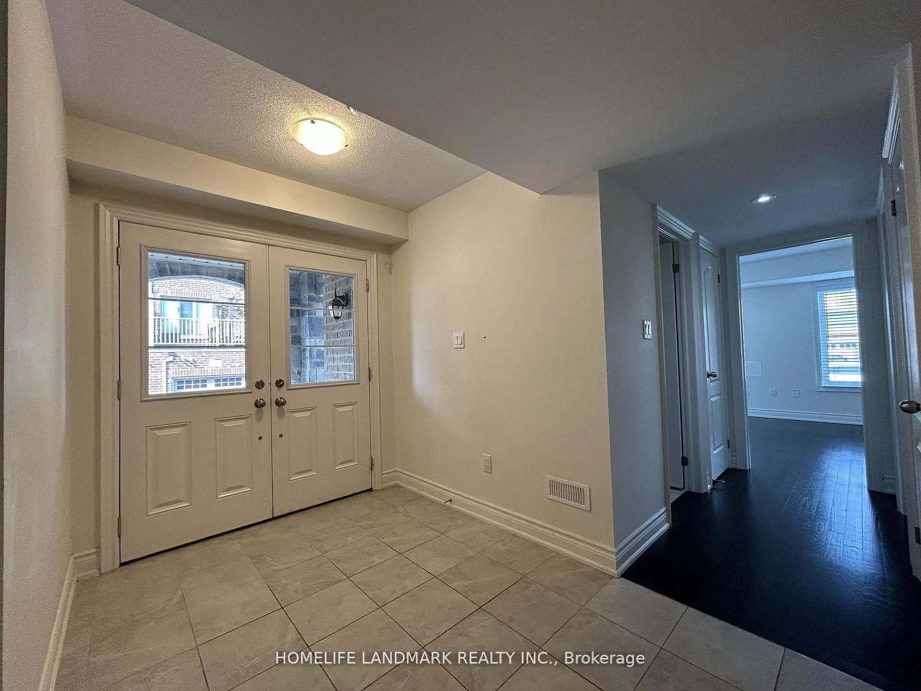 Photo 8 of 3 Temple Manor Road, Brampton, Bram West — HOMEH