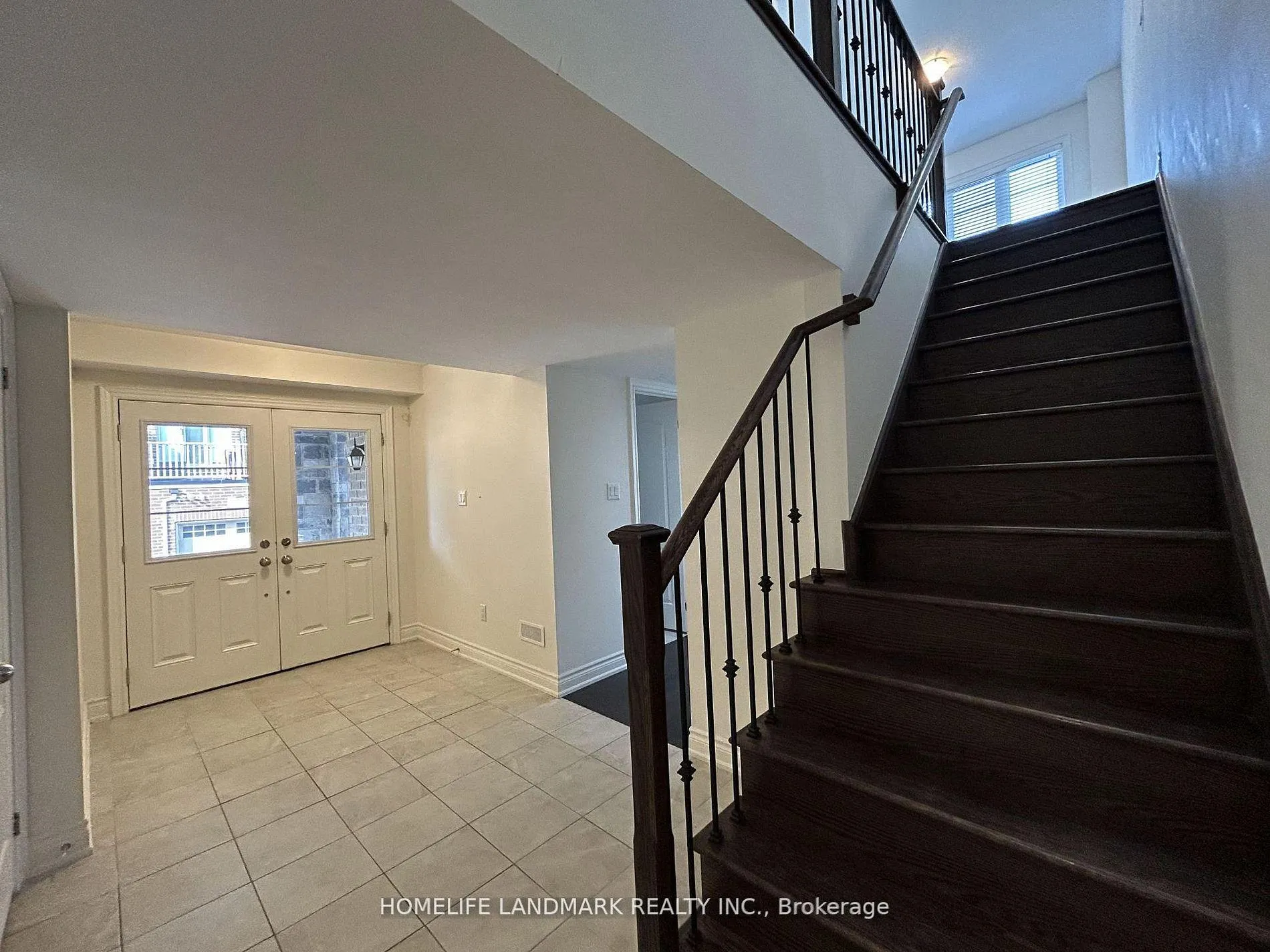Photo 13 of 3 Temple Manor Road, Brampton, Bram West — HOMEH