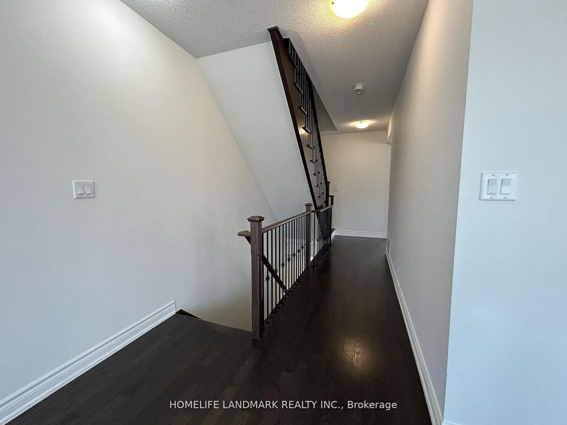 Photo 16 of 3 Temple Manor Road, Brampton, Bram West — HOMEH