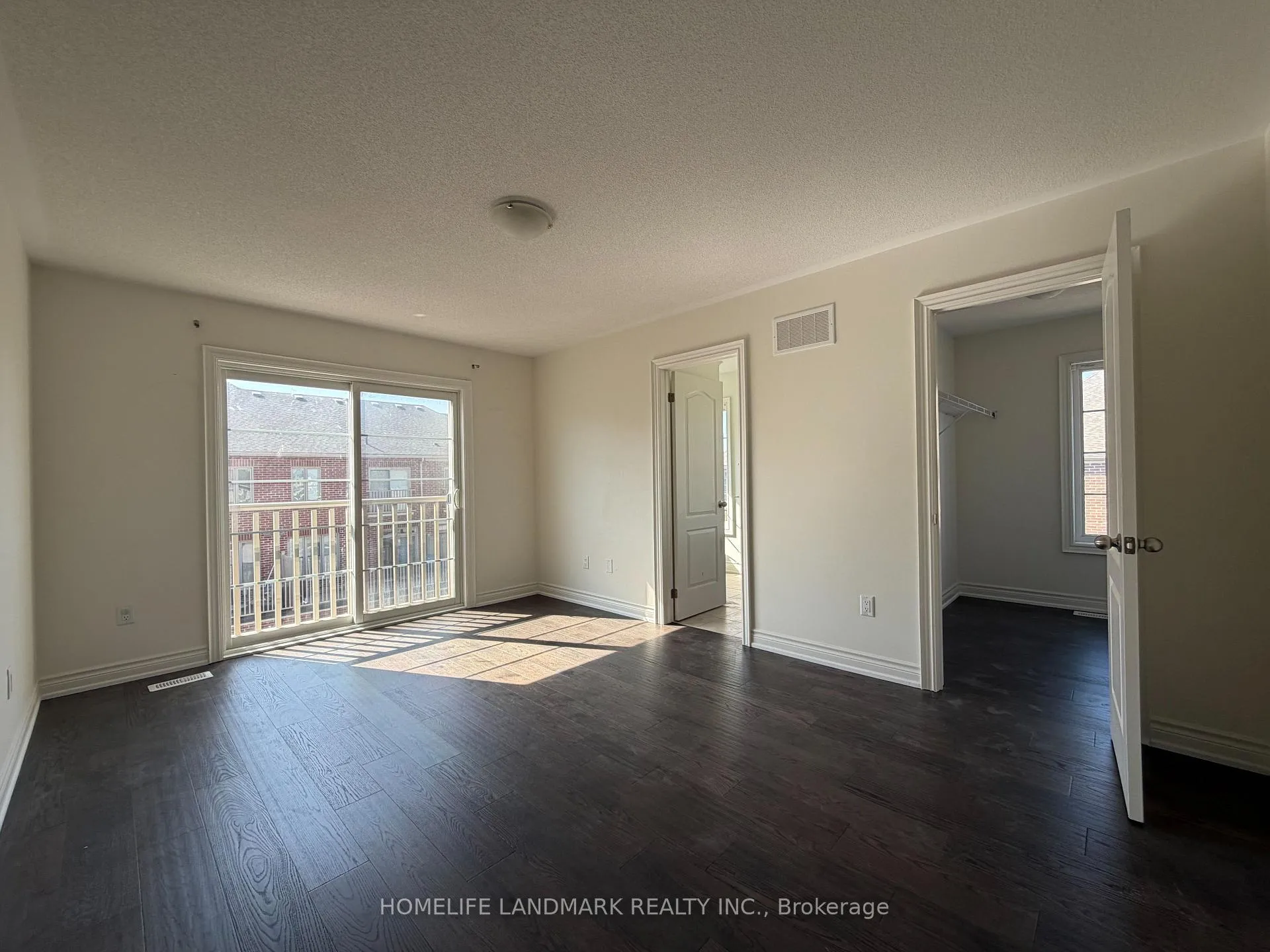 Photo 24 of 3 Temple Manor Road, Brampton, Bram West — HOMEH