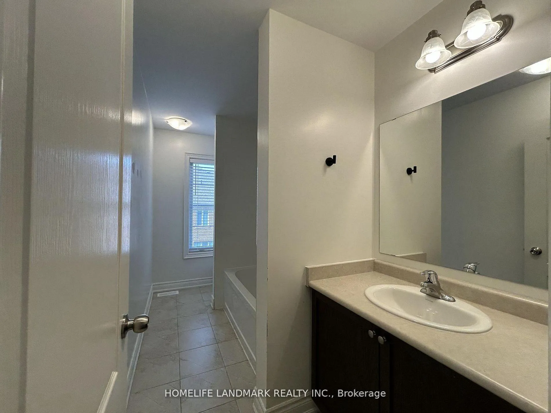 Photo 28 of 3 Temple Manor Road, Brampton, Bram West — HOMEH