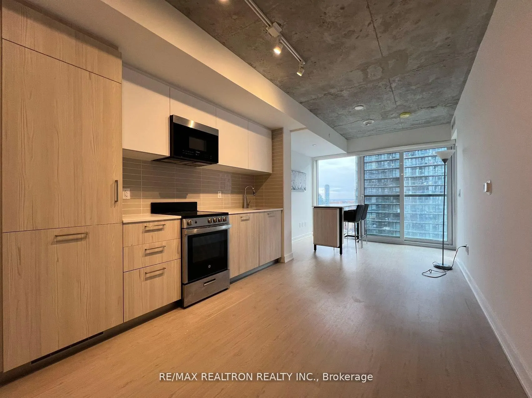 Photo 3 of Unit 1903, 65 Mutual Street, Toronto, Church-Yonge Corridor — HOMEH