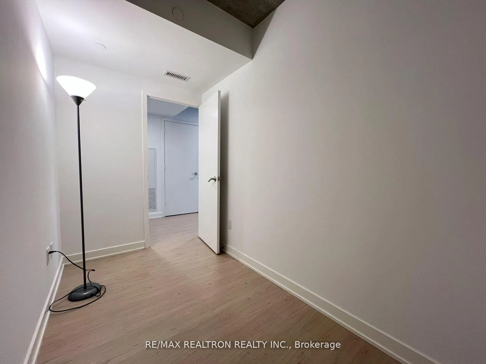 Photo 8 of Unit 1903, 65 Mutual Street, Toronto, Church-Yonge Corridor — HOMEH