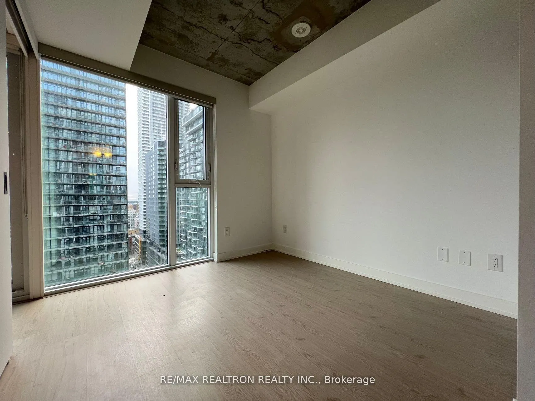 Photo 11 of Unit 1903, 65 Mutual Street, Toronto, Church-Yonge Corridor — HOMEH