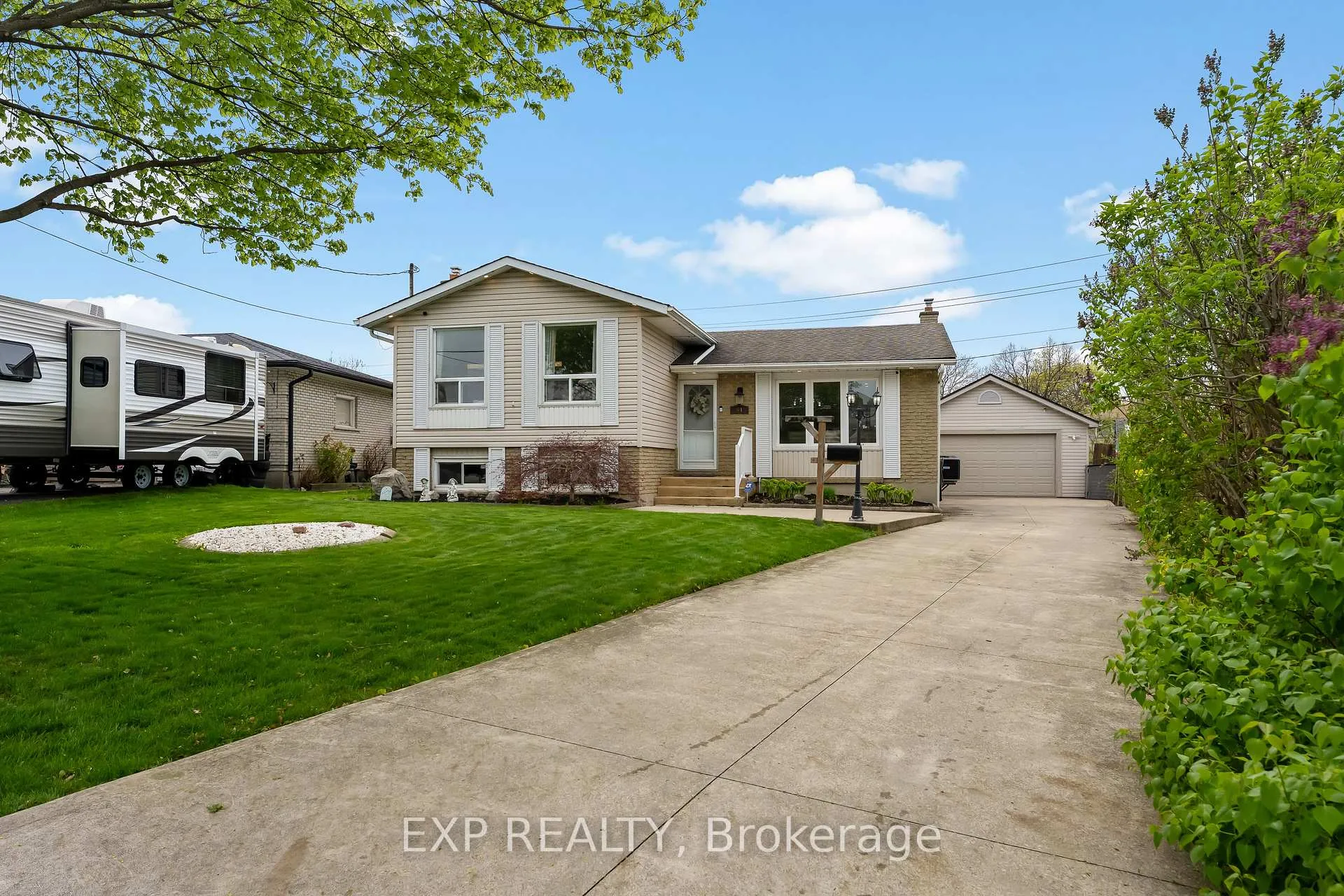 Photo 1 of 64 Carriage Road, St. Catharines, Secord Woods — HOMEH