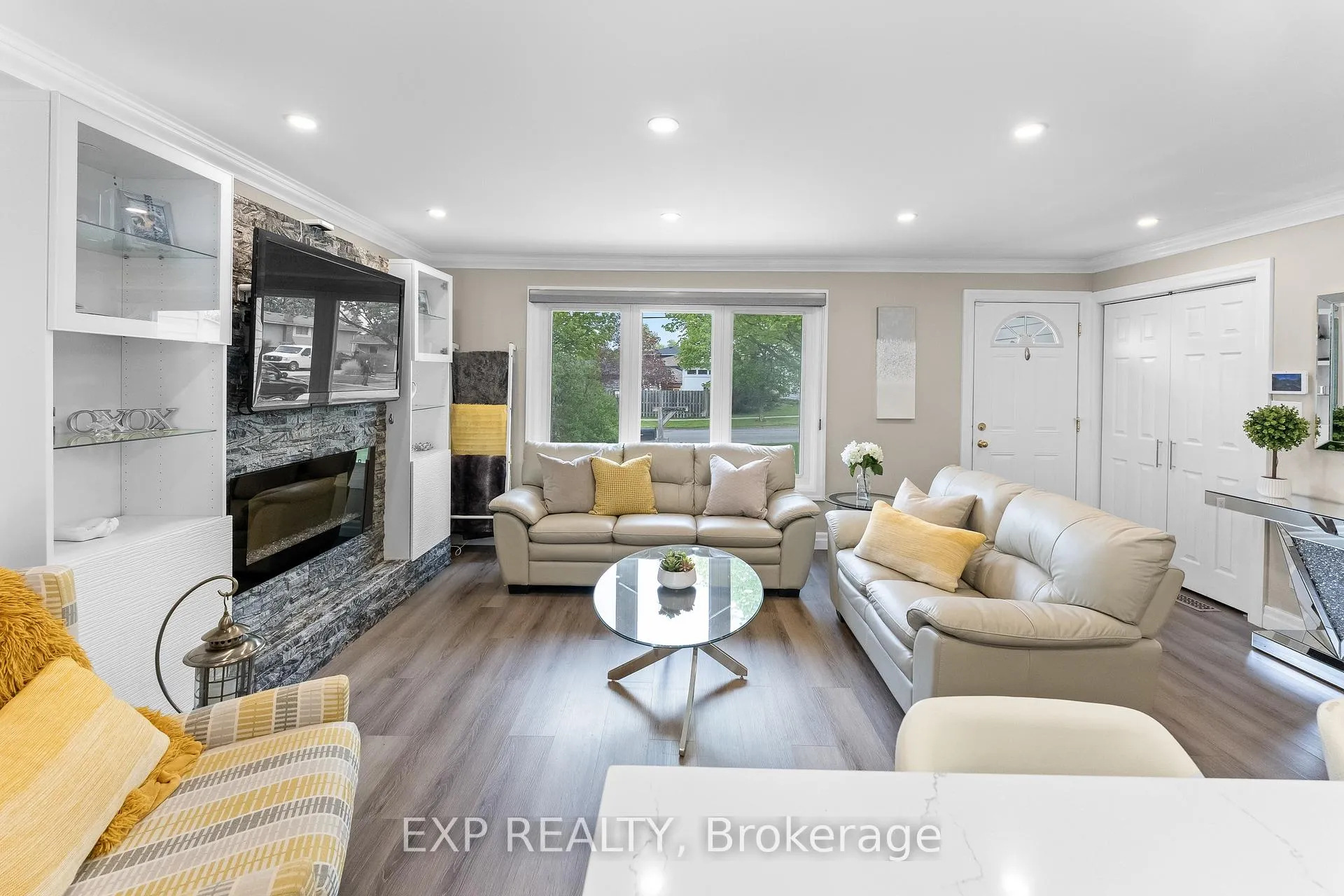 Photo 32 of 64 Carriage Road, St. Catharines, Secord Woods — HOMEH