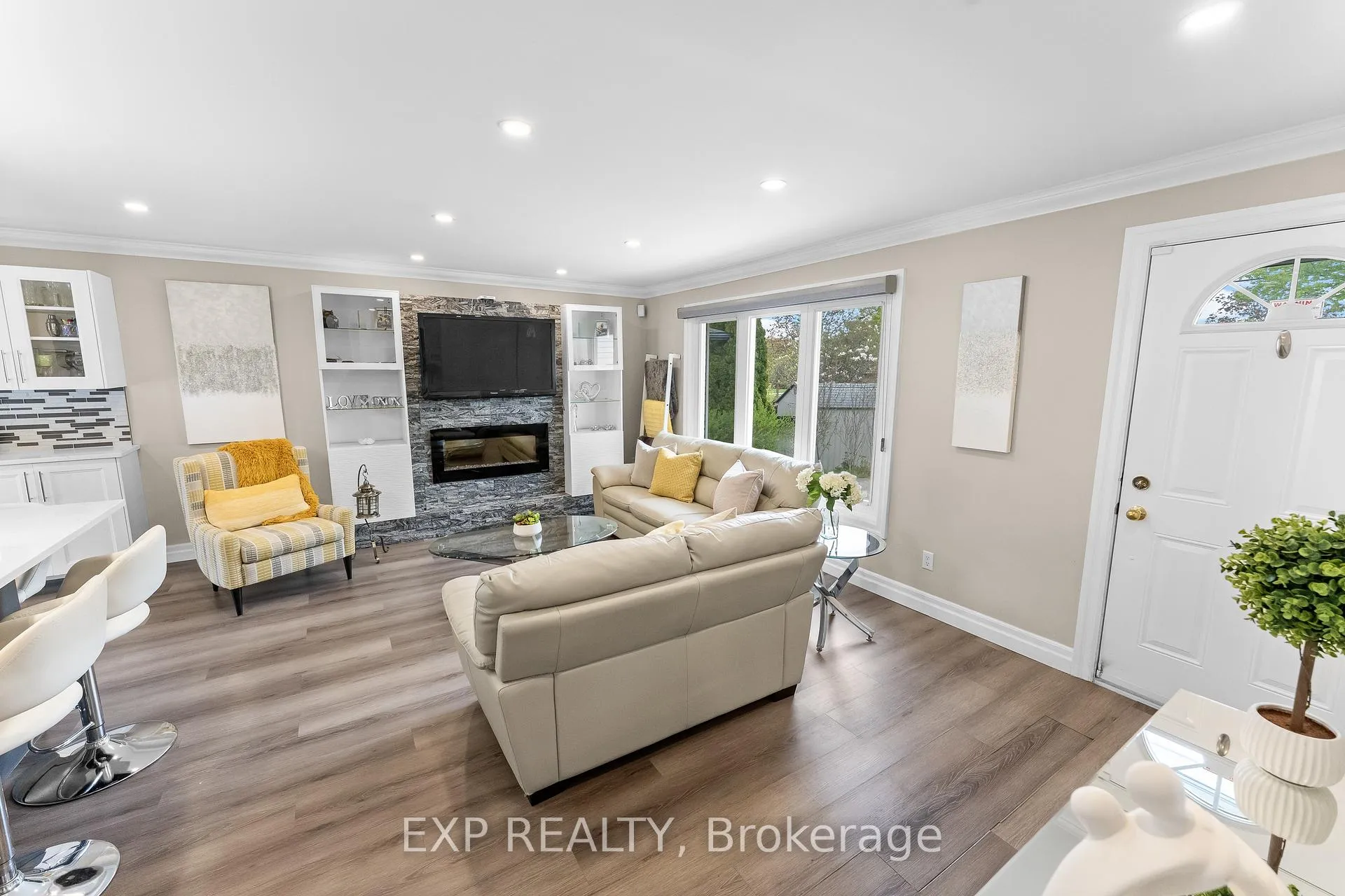 Photo 40 of 64 Carriage Road, St. Catharines, Secord Woods — HOMEH