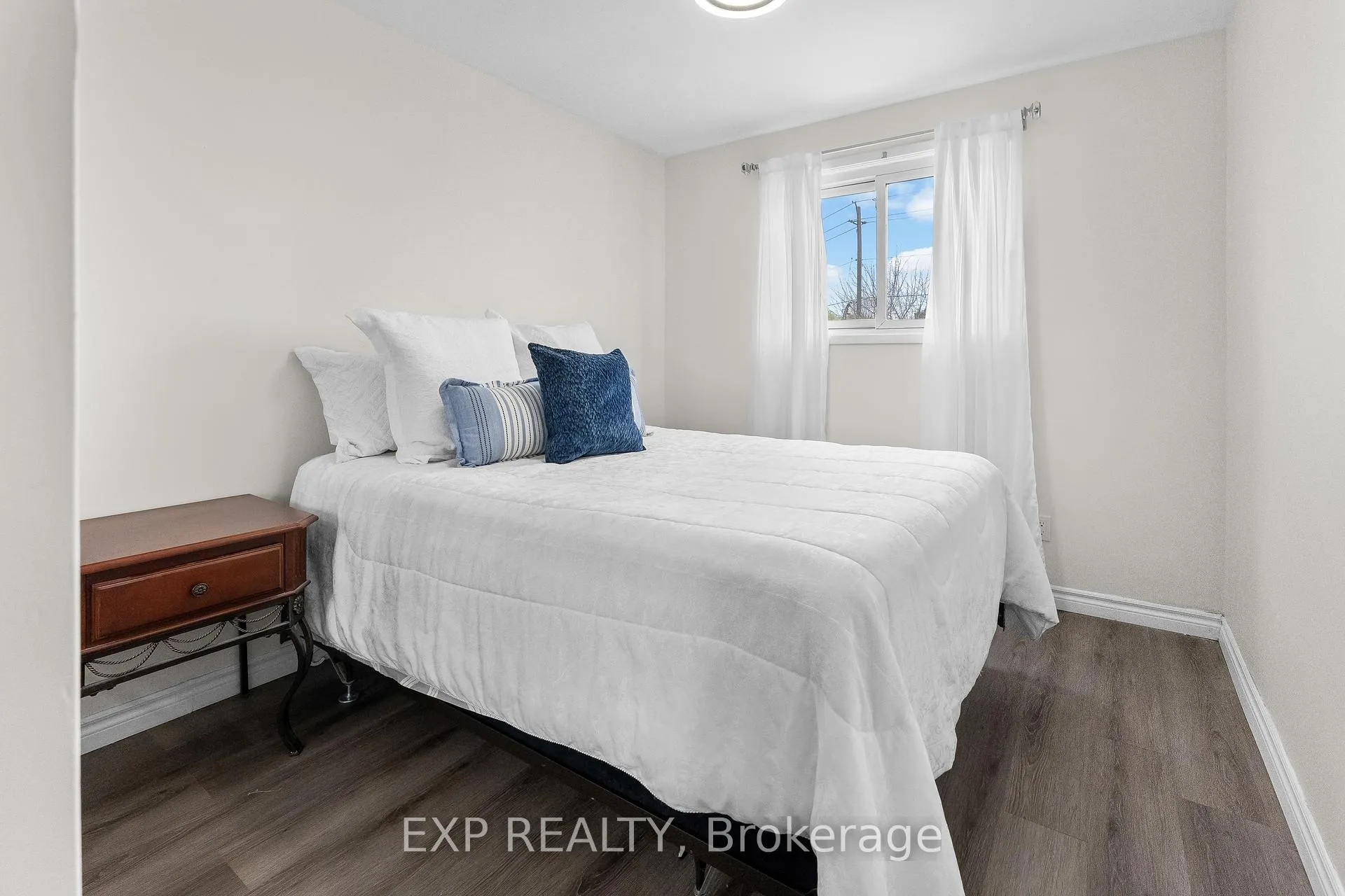Photo 44 of 64 Carriage Road, St. Catharines, Secord Woods — HOMEH