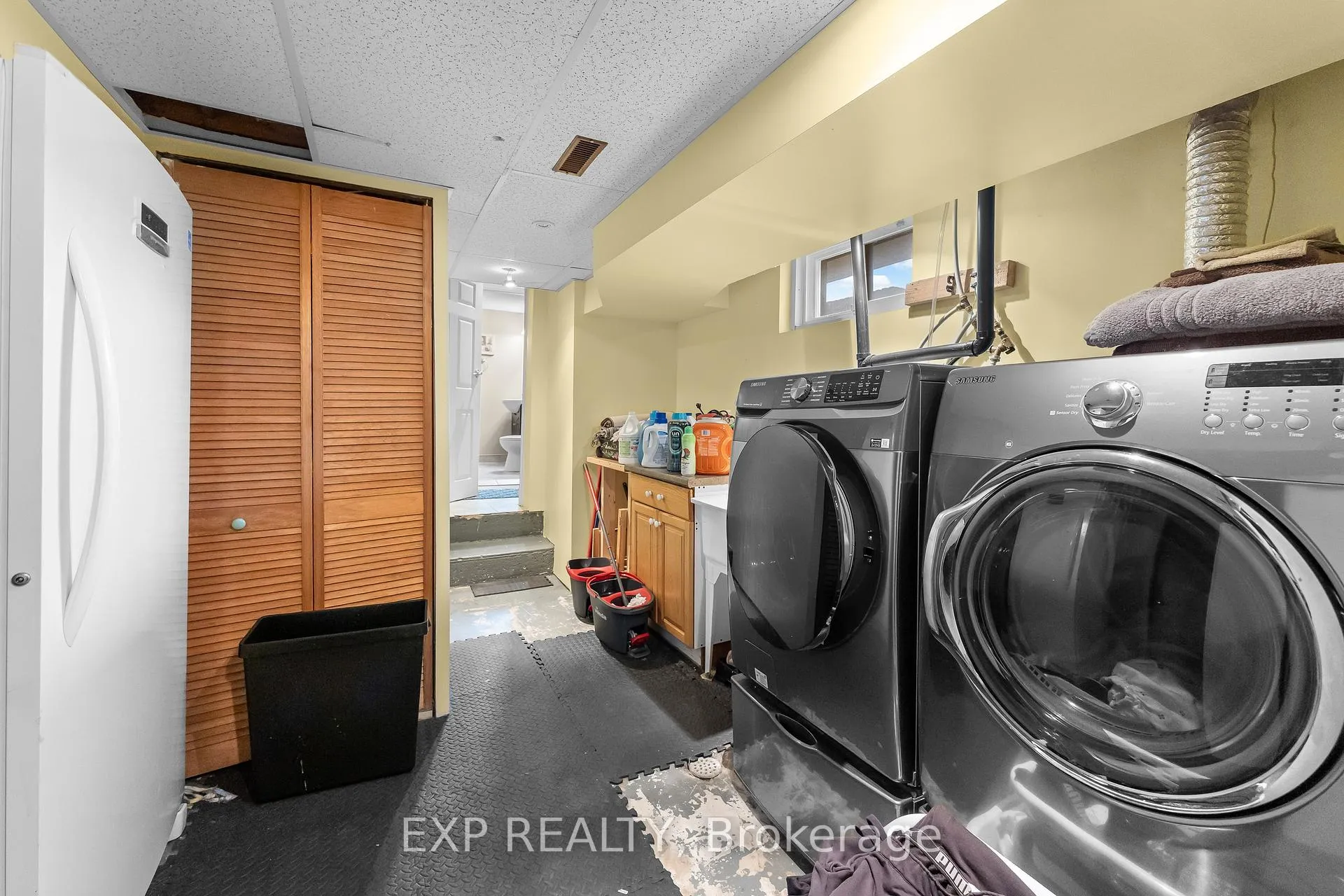 Photo 50 of 64 Carriage Road, St. Catharines, Secord Woods — HOMEH