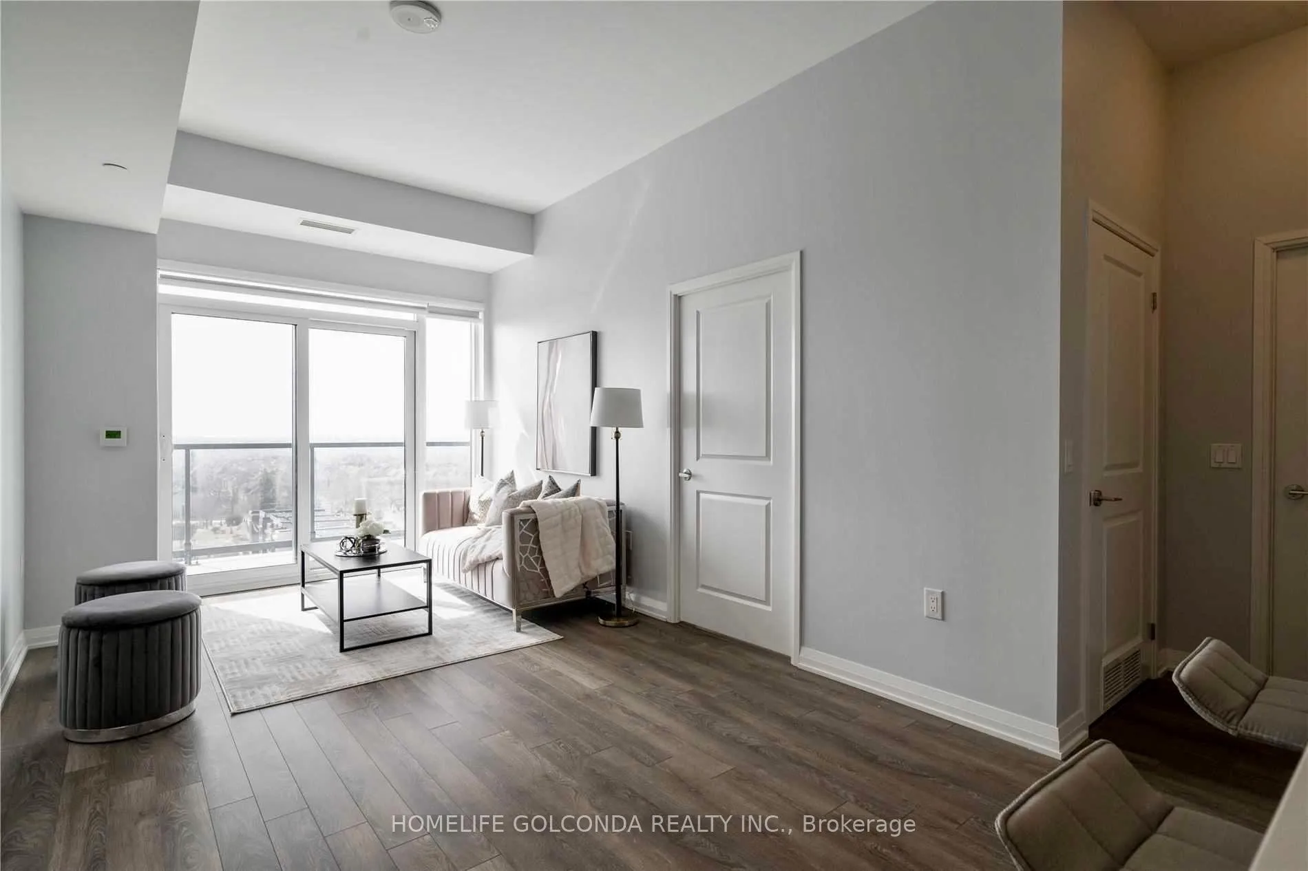 Photo 7 of Unit 818, 99 Eagle Rock Way, Vaughan, Maple — HOMEH