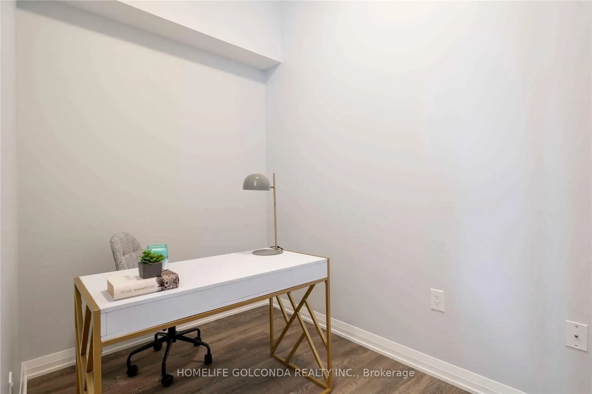Photo 9 of Unit 818, 99 Eagle Rock Way, Vaughan, Maple — HOMEH