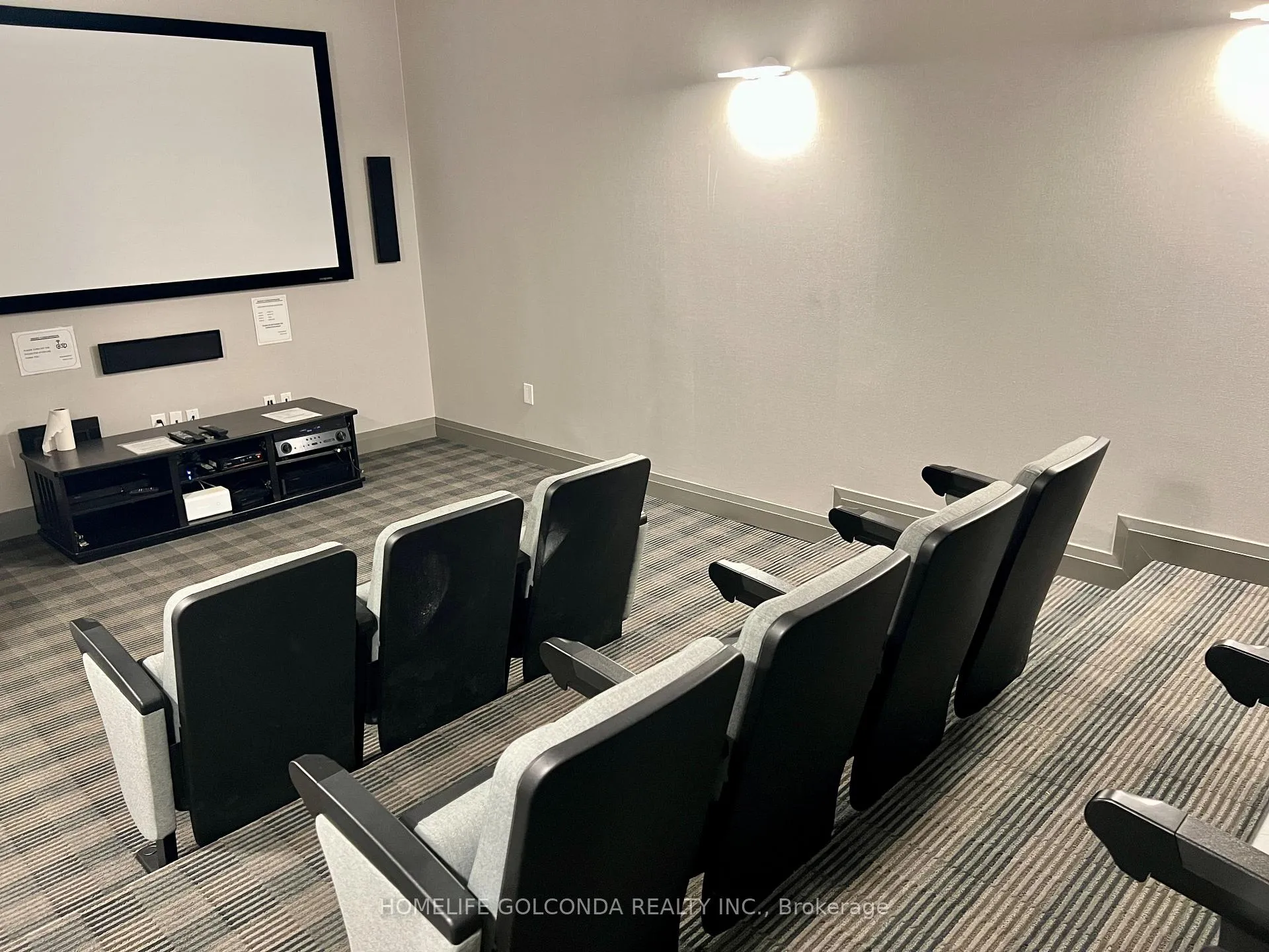 Photo 24 of Unit 818, 99 Eagle Rock Way, Vaughan, Maple — HOMEH
