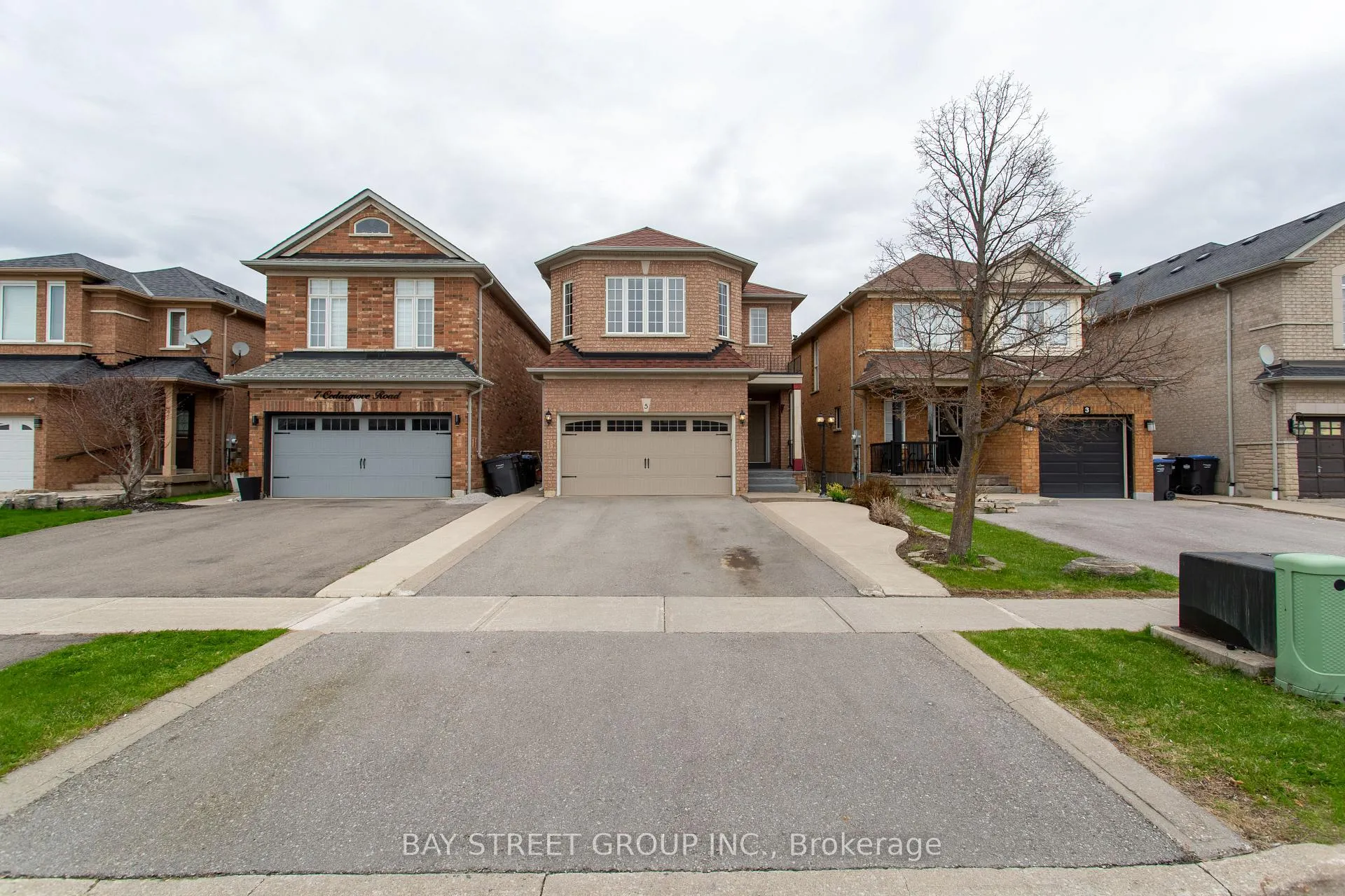 Front of 5 Cedargrove Road