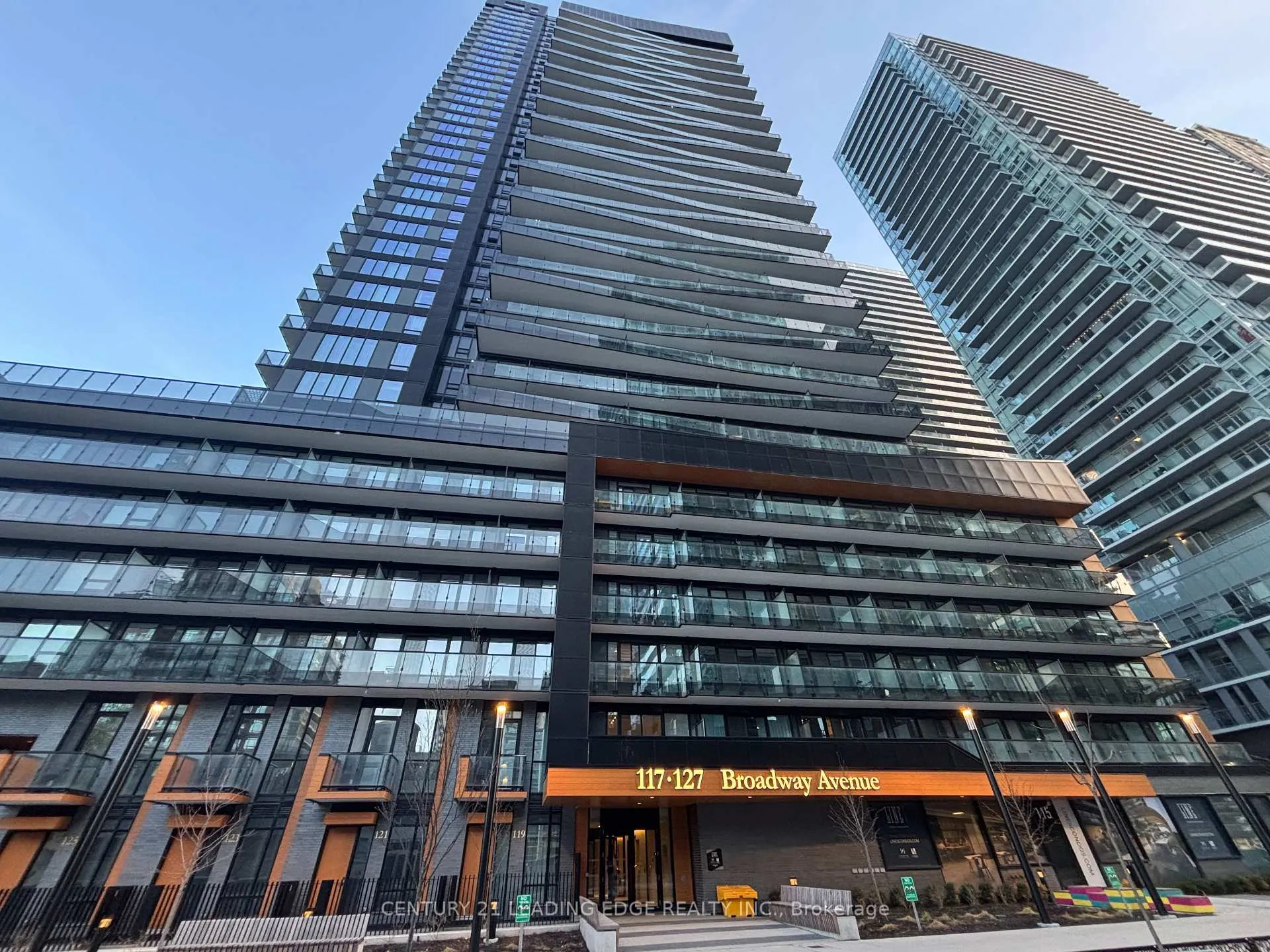 Front of Unit 205, 117 Broadway Avenue