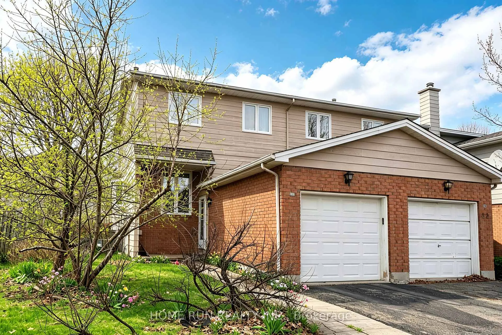 Photo 1 of 30 Sturbridge Private, Ottawa, Hunt Club Park/Greenboro — HOMEH