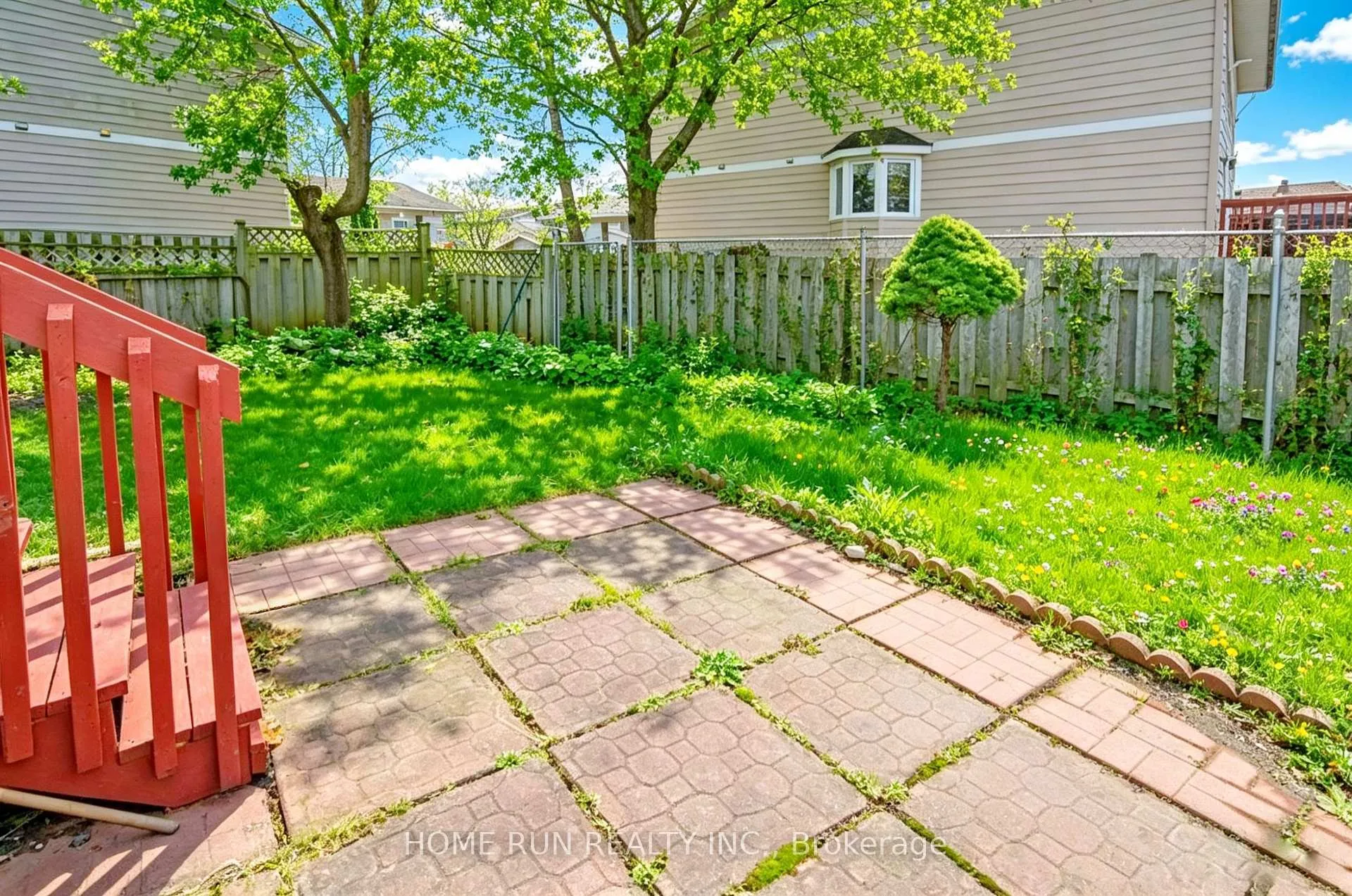 Photo 18 of 30 Sturbridge Private, Ottawa, Hunt Club Park/Greenboro — HOMEH
