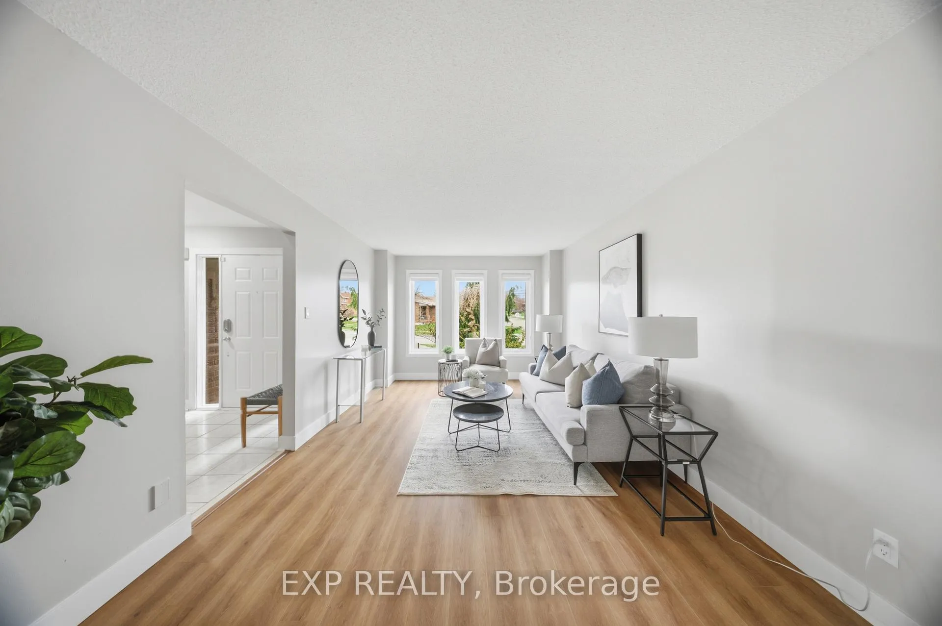 Photo 8 of 85 Professor's Lake Parkway, Brampton, Northgate — HOMEH