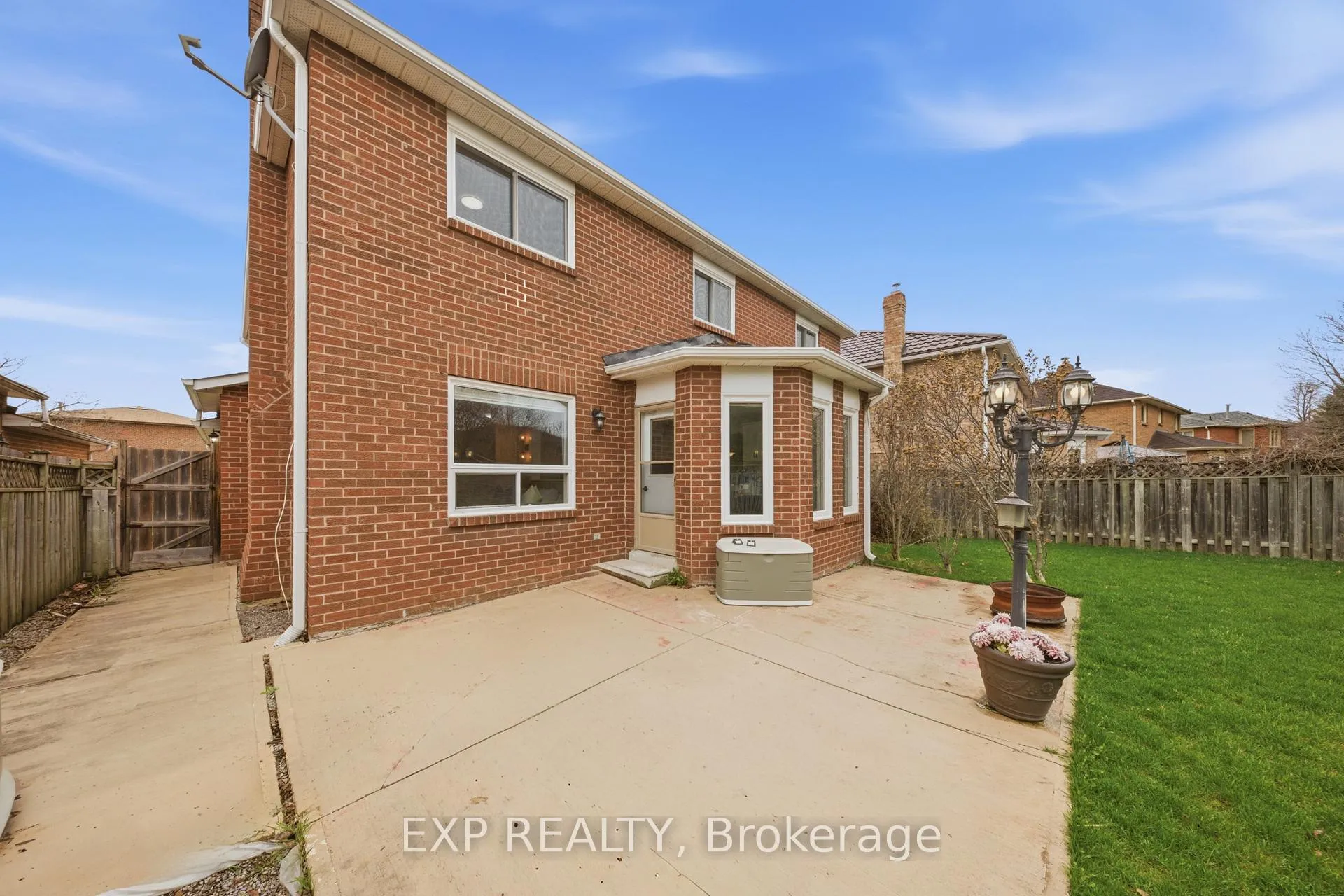 Photo 45 of 85 Professor's Lake Parkway, Brampton, Northgate — HOMEH