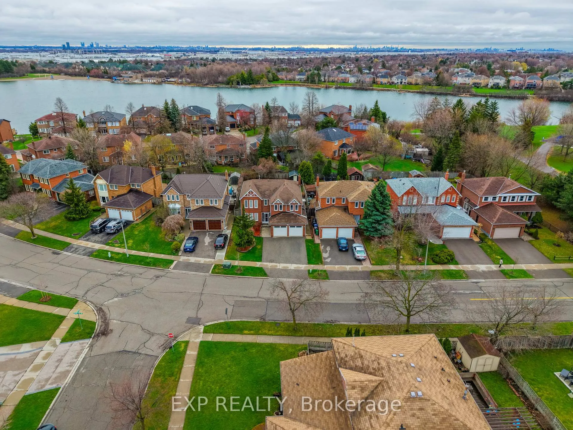 Photo 46 of 85 Professor's Lake Parkway, Brampton, Northgate — HOMEH