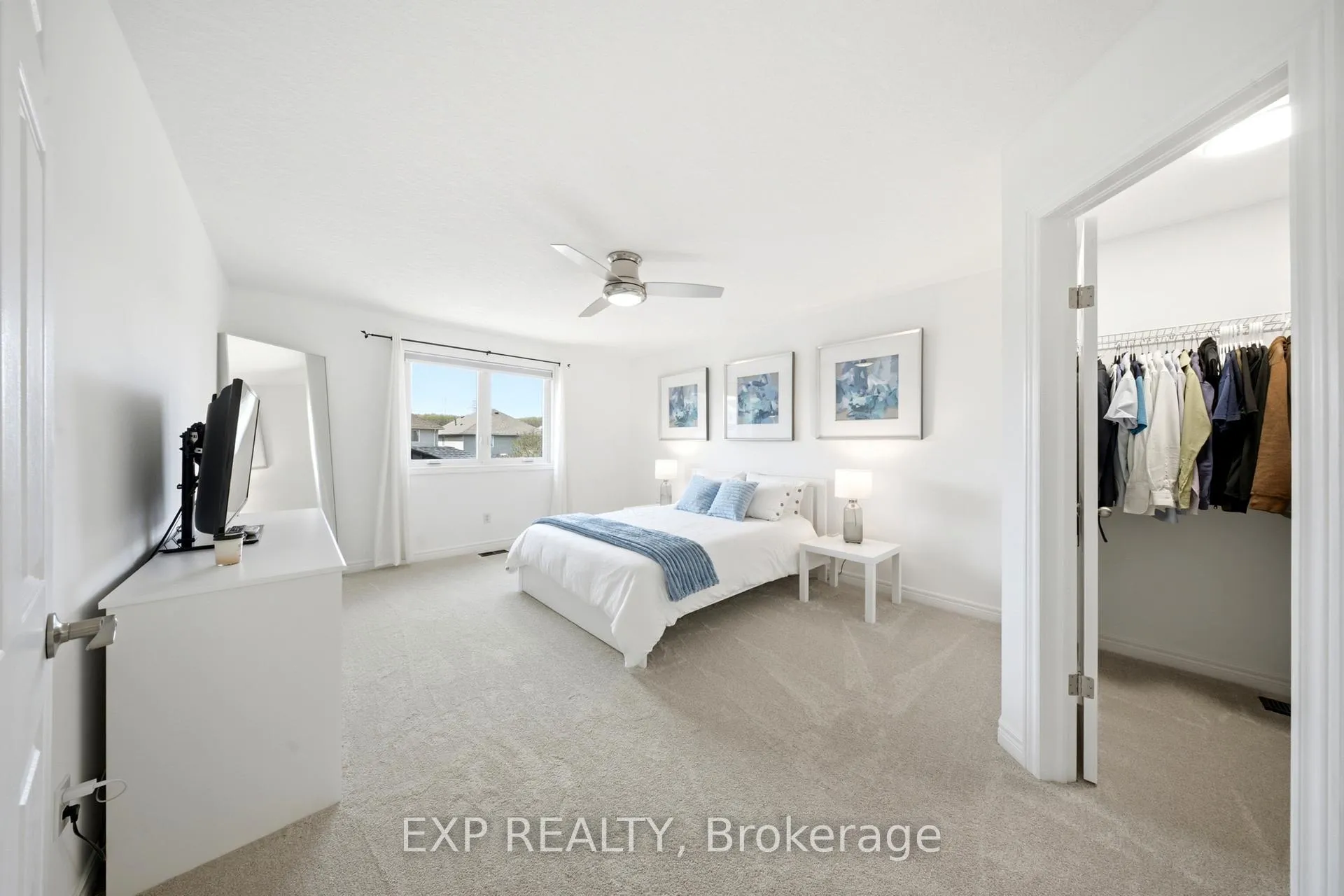 Photo 22 of 679 Zermatt Drive, Waterloo — HOMEH