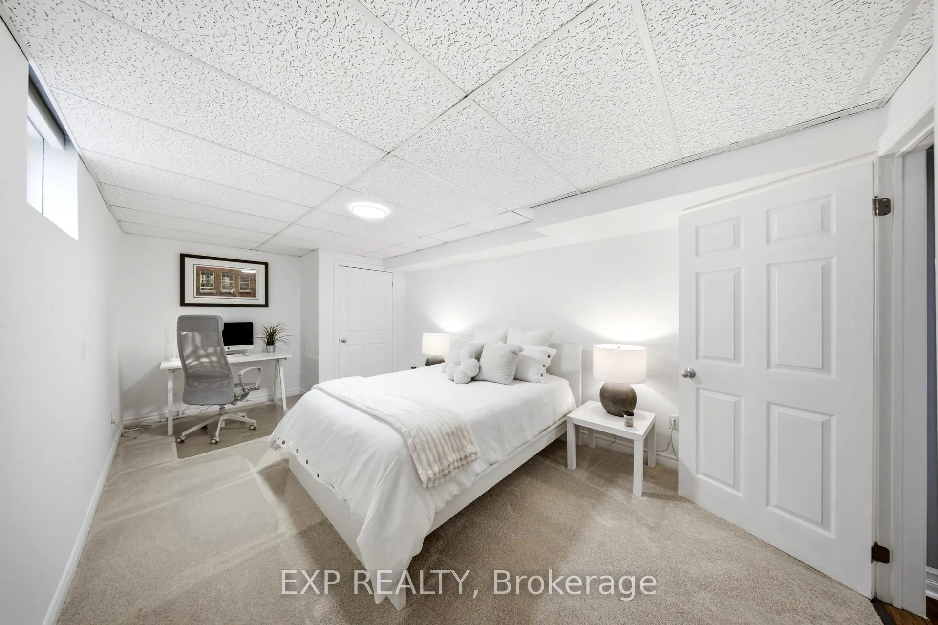 Photo 32 of 679 Zermatt Drive, Waterloo — HOMEH