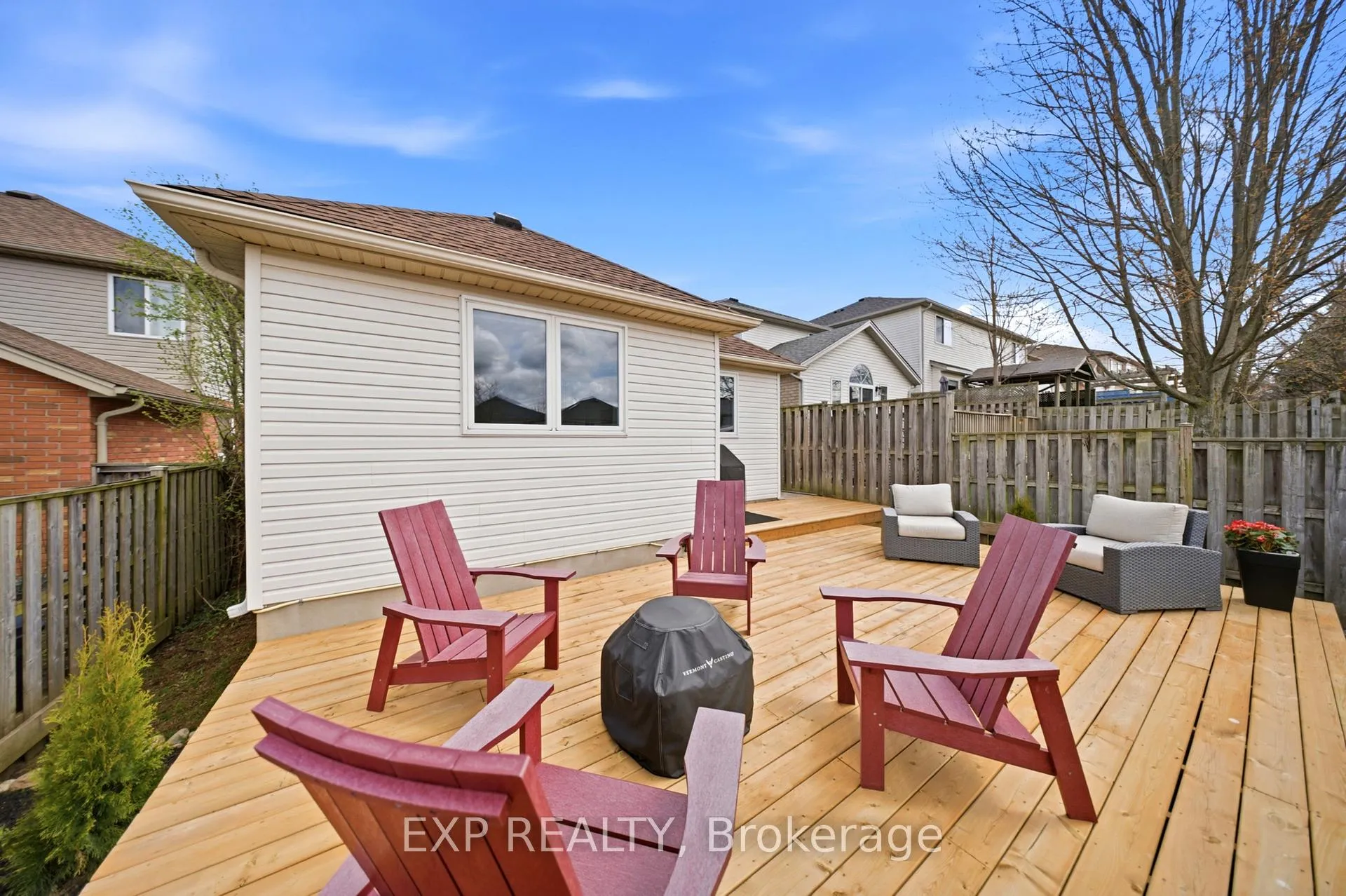 Photo 38 of 679 Zermatt Drive, Waterloo — HOMEH