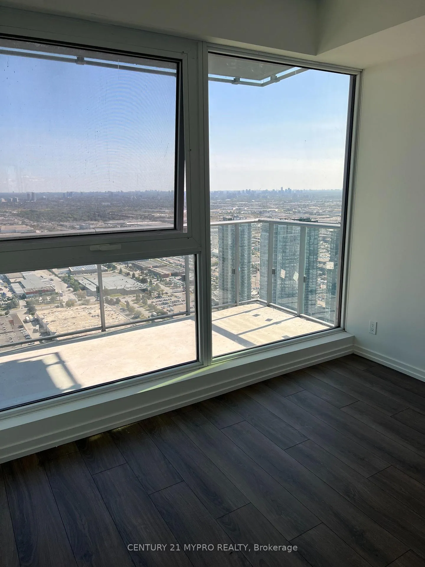 Photo 7 of Unit 5611, 7890 Jane Street, Vaughan, Vaughan Corporate Centre — HOMEH