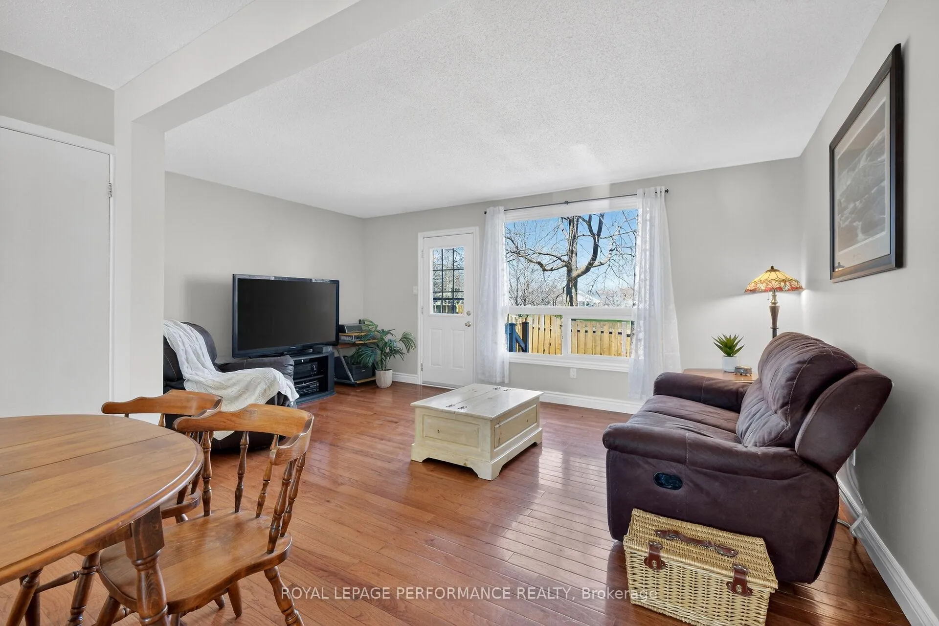 Photo 13 of Unit 108, 1389 Palmerston Drive, Ottawa, Carson Grove — HOMEH