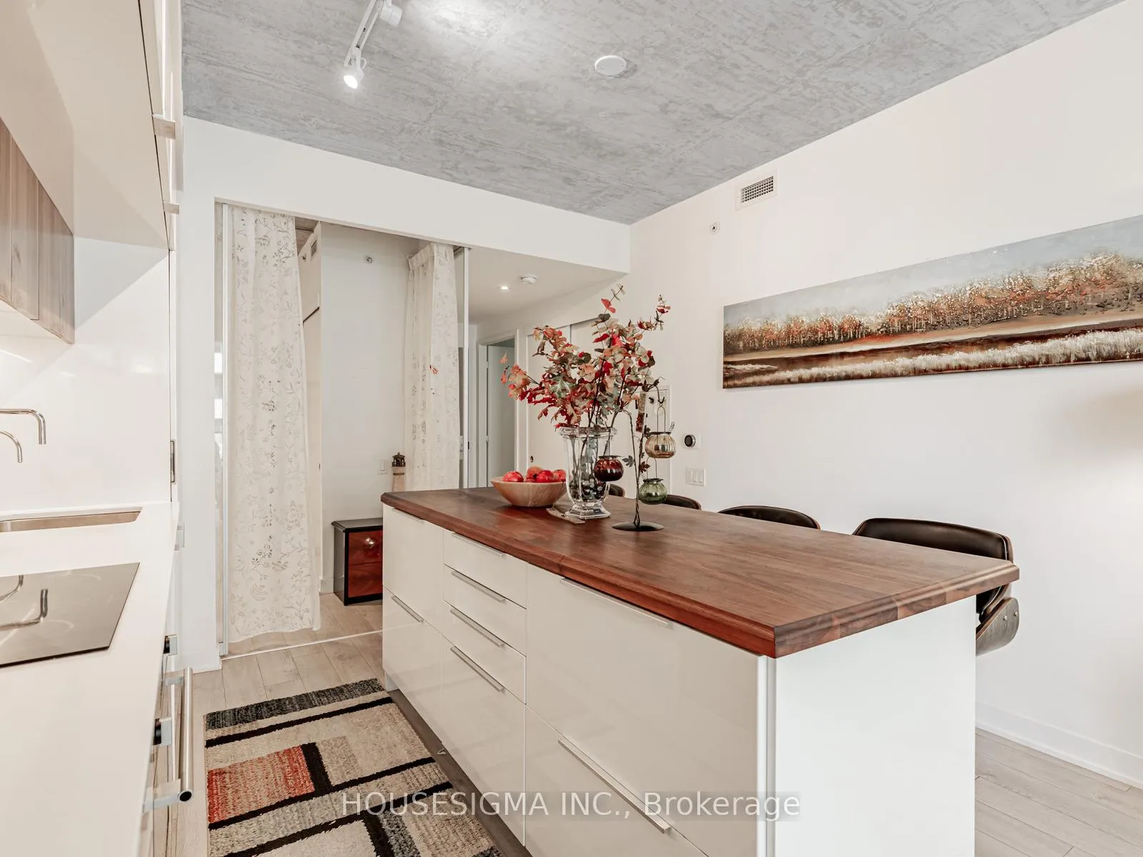 Photo 8 of Unit 1201, 185 Roehampton Avenue, Toronto, Mount Pleasant West — HOMEH