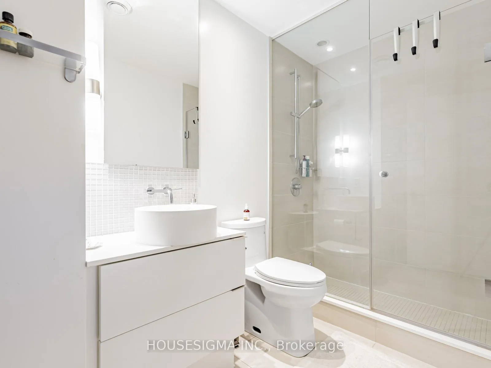 Photo 16 of Unit 1201, 185 Roehampton Avenue, Toronto, Mount Pleasant West — HOMEH