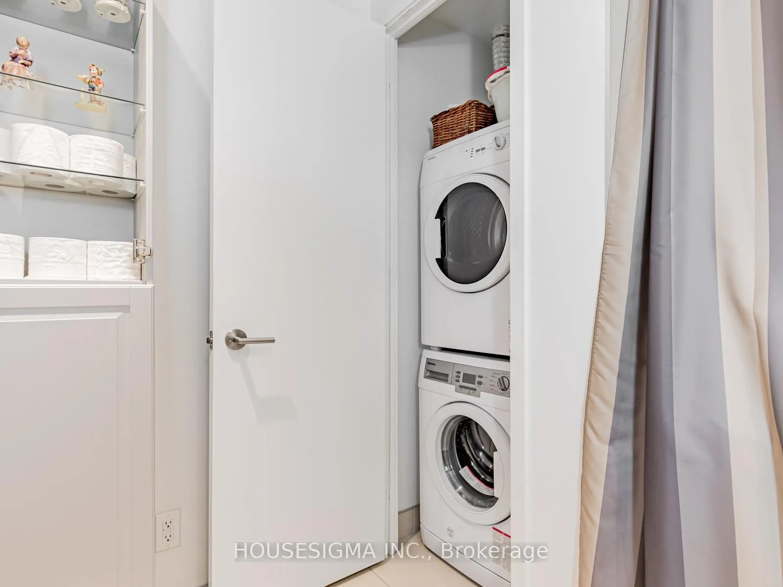 Photo 20 of Unit 1201, 185 Roehampton Avenue, Toronto, Mount Pleasant West — HOMEH
