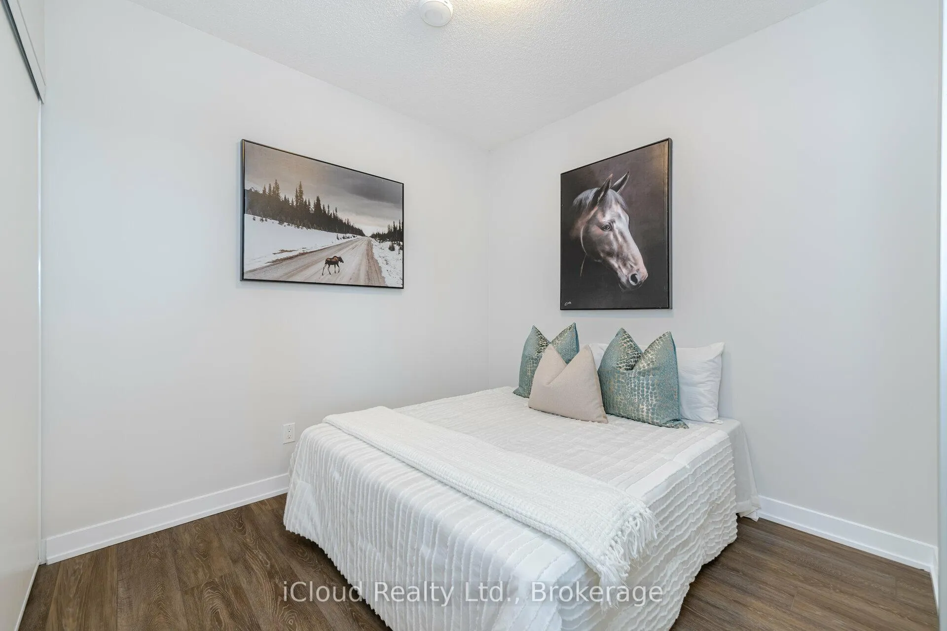 Photo 18 of 3200 Dakota Common, Burlington, Alton — HOMEH