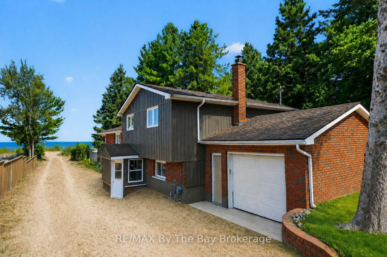 Photo 2 of 342 Coastline Drive, Wasaga Beach — HOMEH