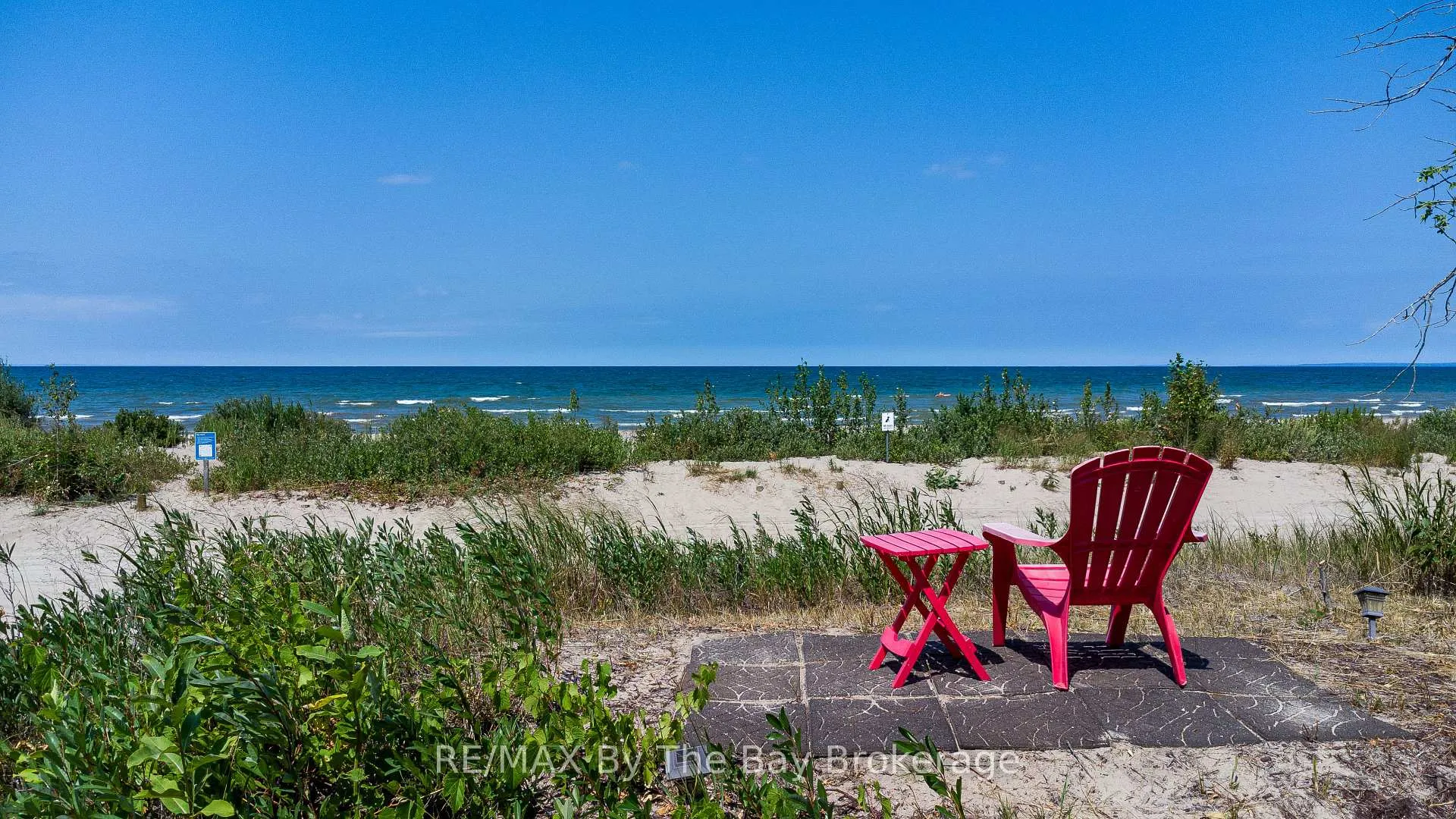Photo 7 of 342 Coastline Drive, Wasaga Beach — HOMEH