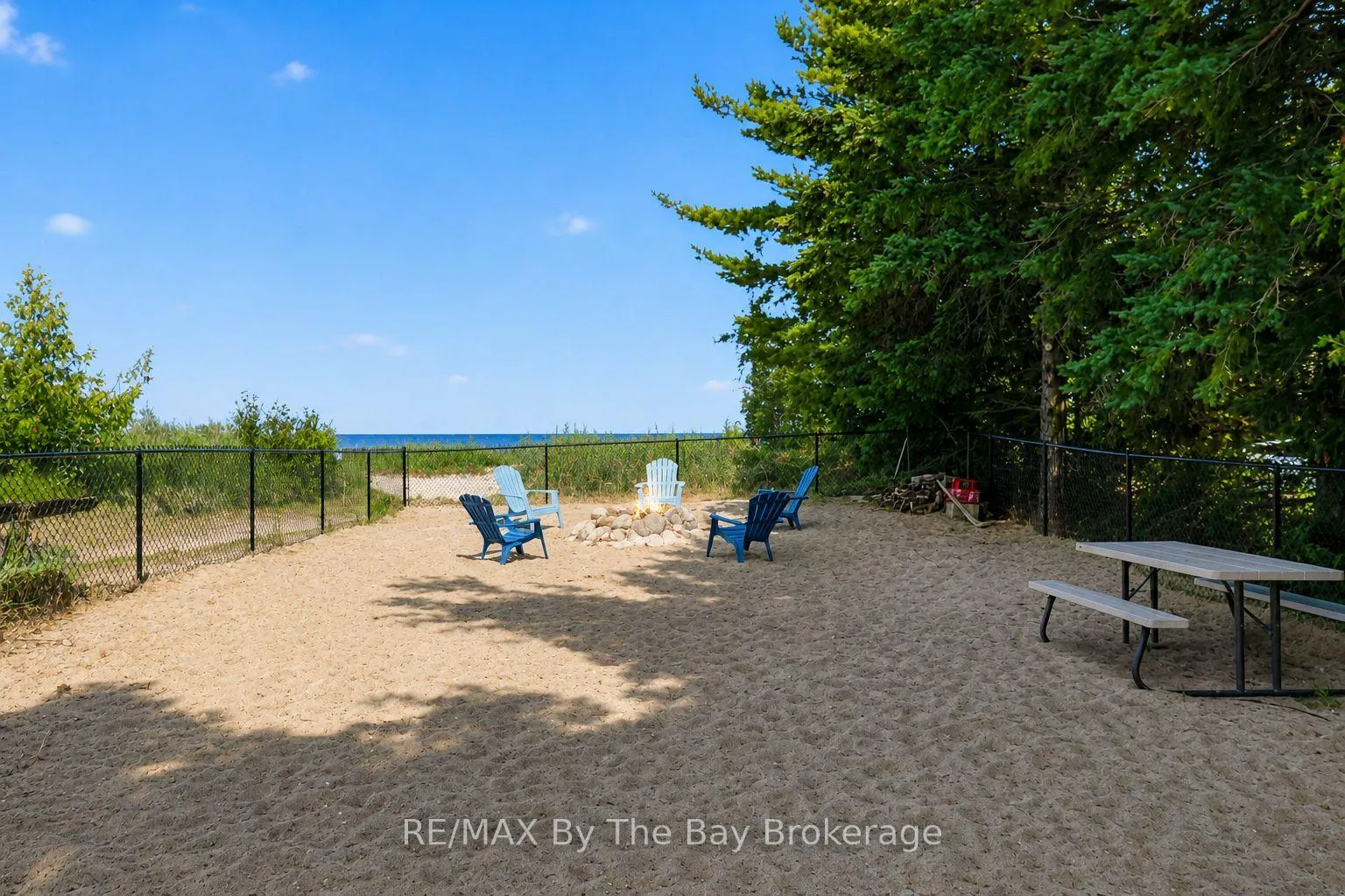 Photo 10 of 342 Coastline Drive, Wasaga Beach — HOMEH