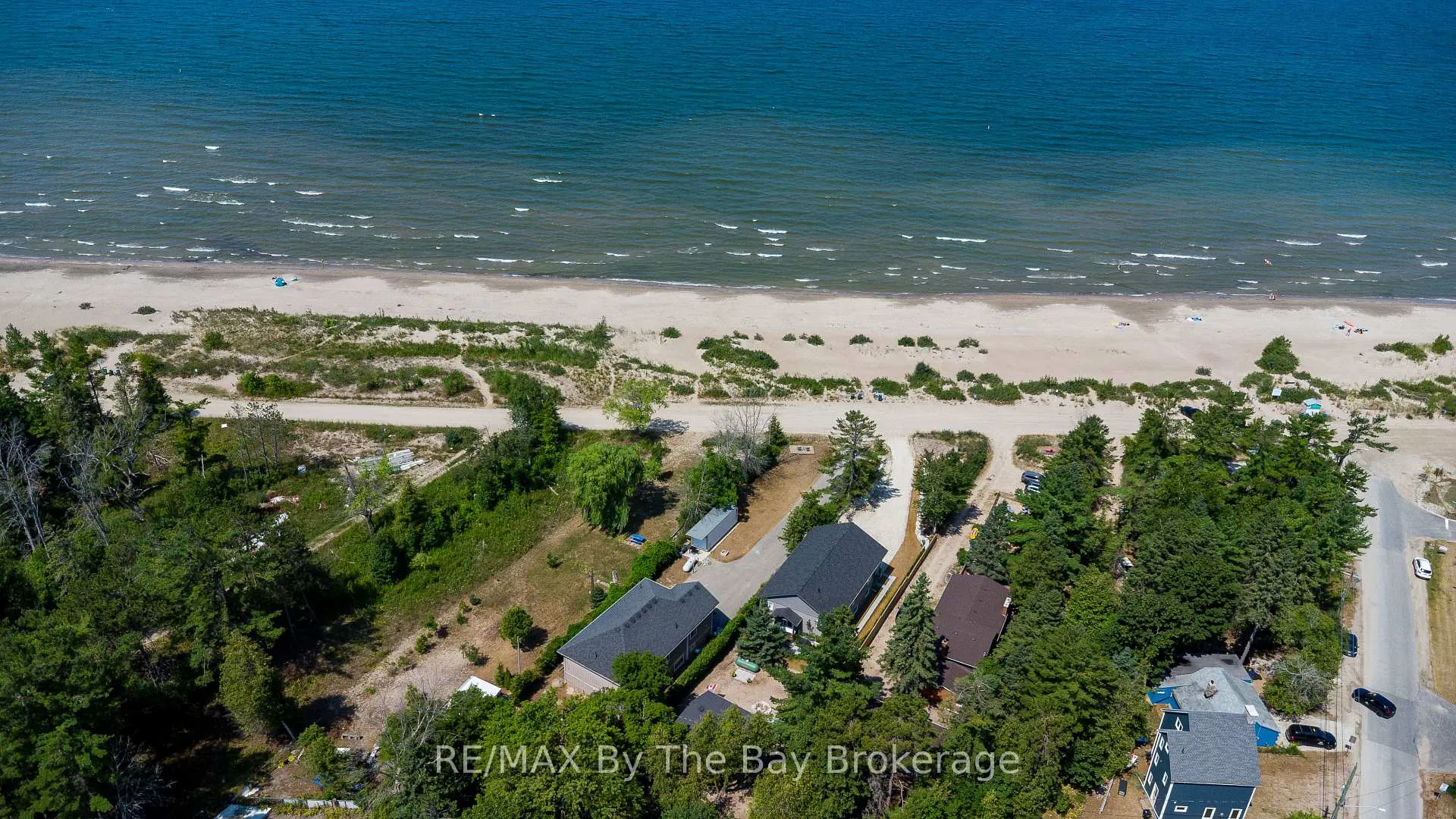 Photo 1 of 342 Coastline Drive, Wasaga Beach — HOMEH