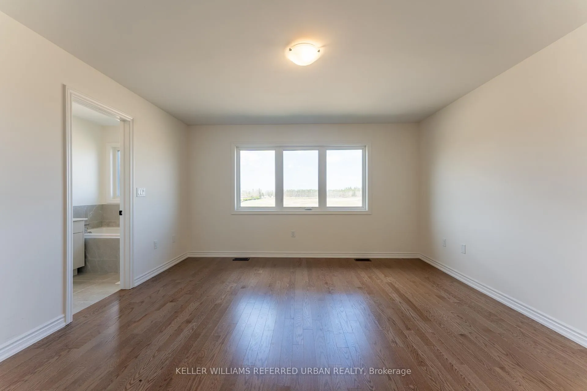 Photo 13 of 23 Greer Street, Barrie, Rural Barrie Southeast — HOMEH