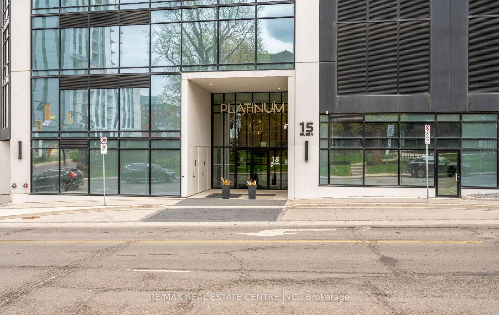 Photo 5 of Unit 2008, 15 Queen Street S, Hamilton, Central — HOMEH