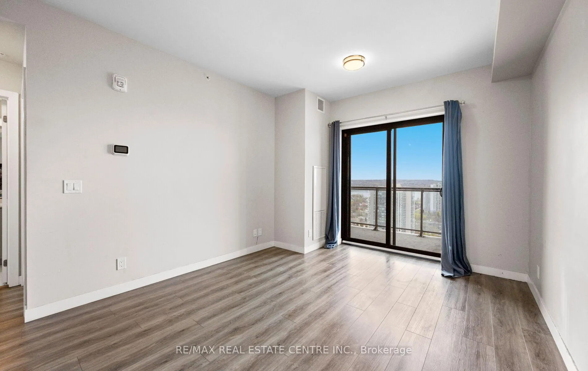 Photo 17 of Unit 2008, 15 Queen Street S, Hamilton, Central — HOMEH