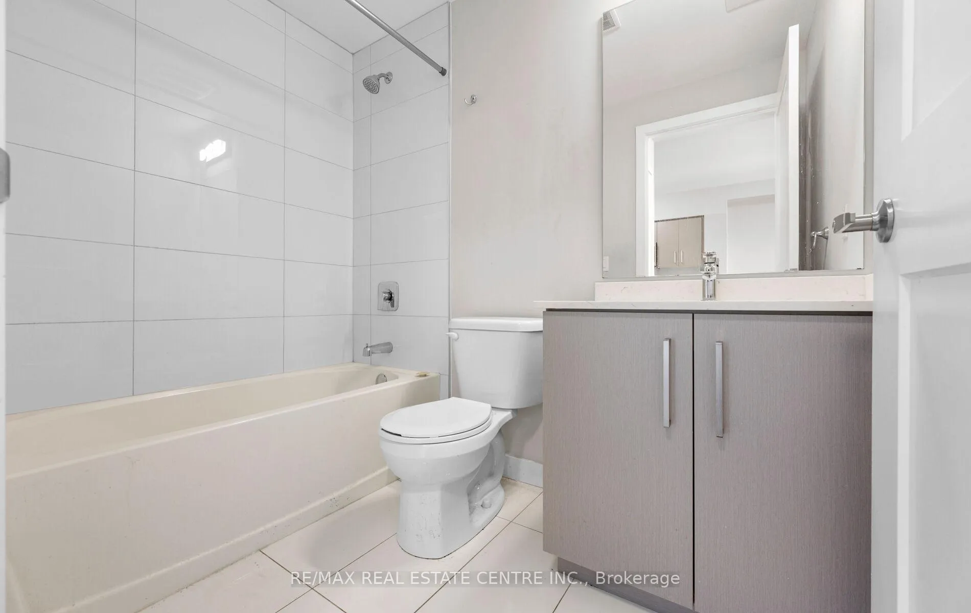 Photo 28 of Unit 2008, 15 Queen Street S, Hamilton, Central — HOMEH