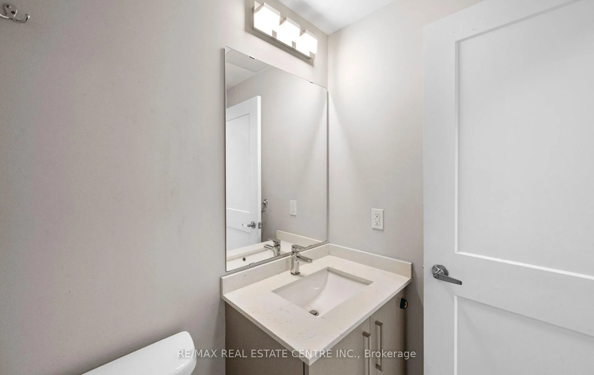Photo 30 of Unit 2008, 15 Queen Street S, Hamilton, Central — HOMEH