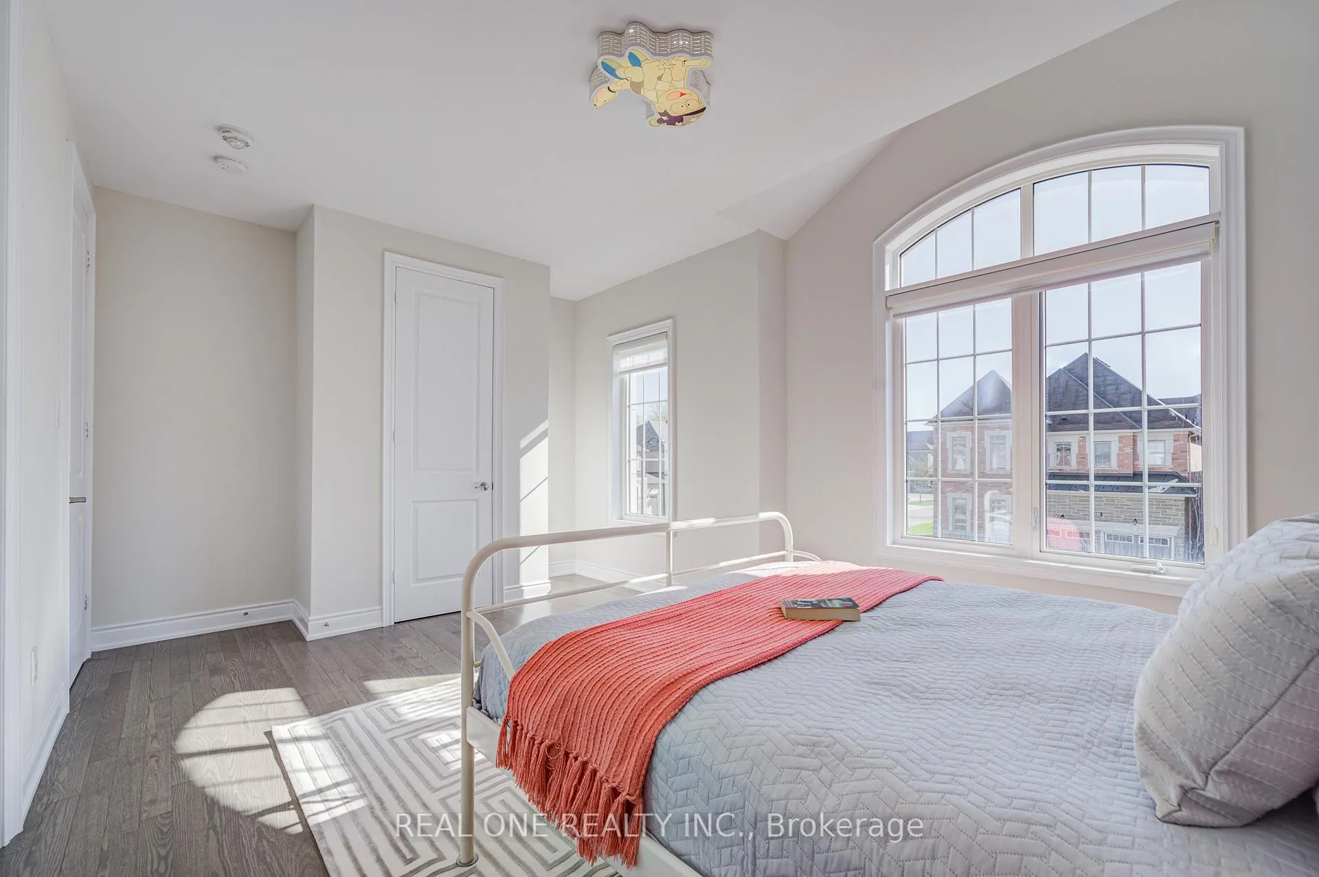 Photo 33 of 100 Conklin Crescent, Aurora, Rural Aurora — HOMEH