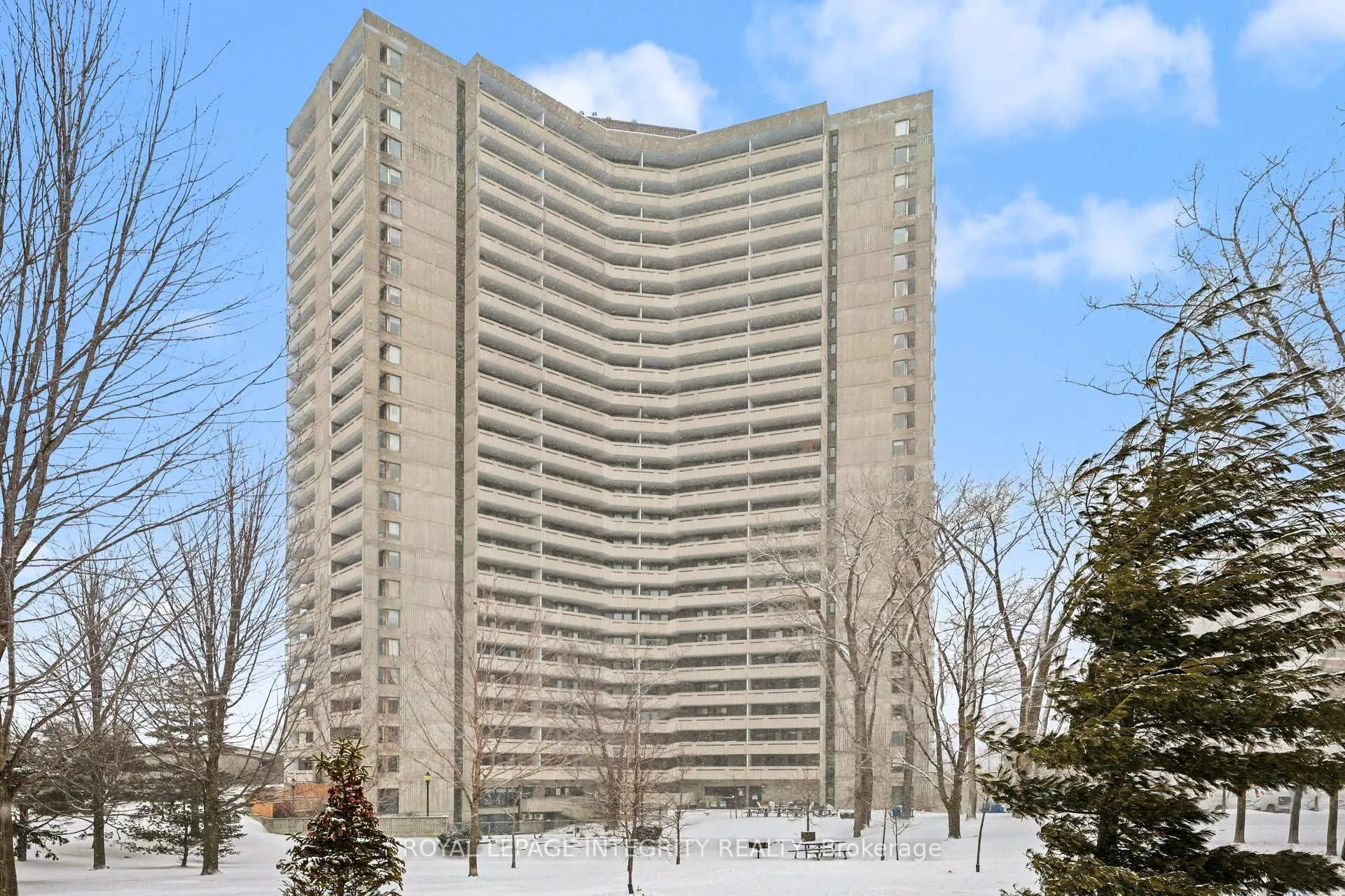 Photo 2 of Unit 906, 1081 Ambleside Drive, Ottawa, Woodroffe — HOMEH