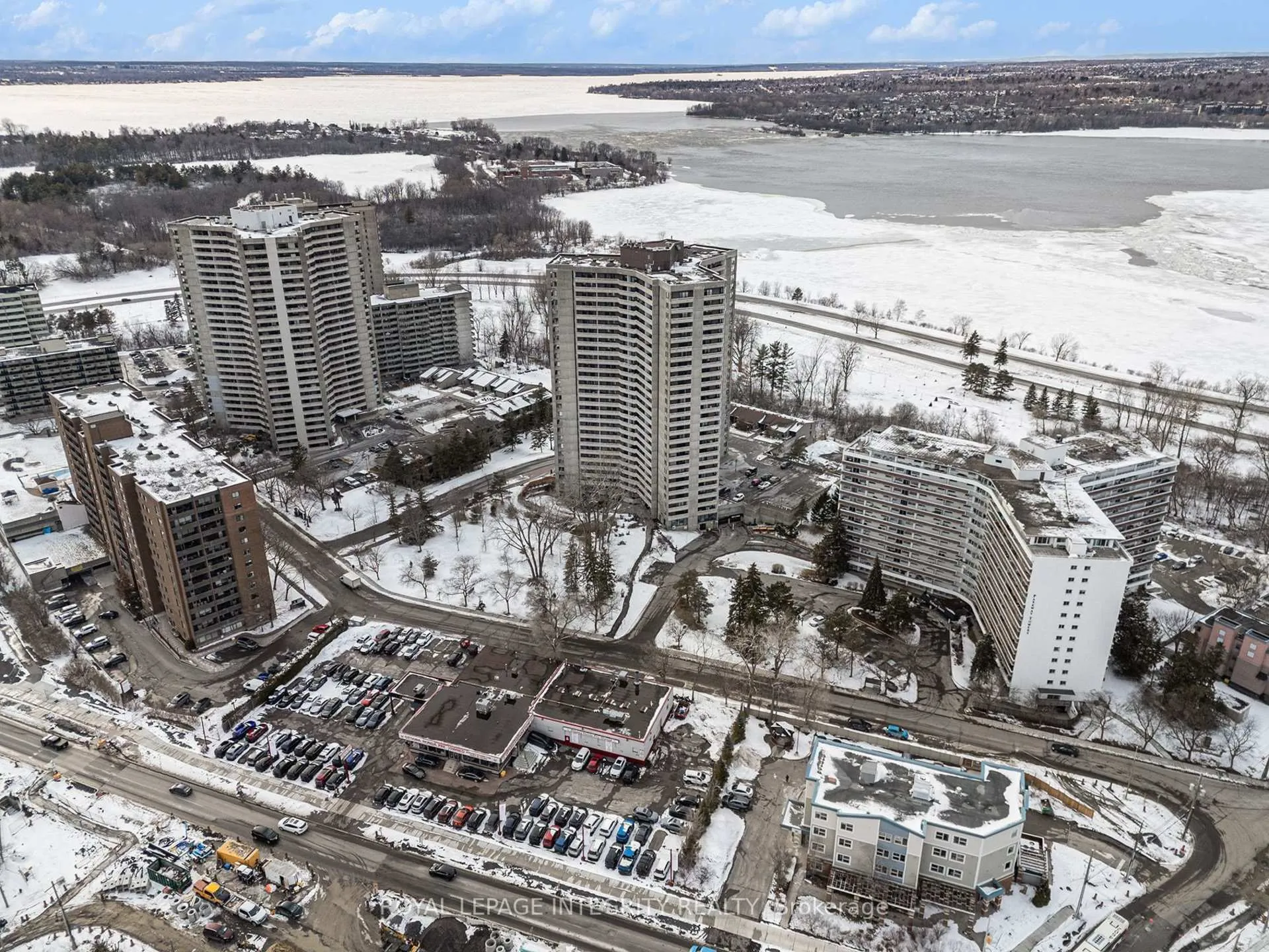 Photo 5 of Unit 906, 1081 Ambleside Drive, Ottawa, Woodroffe — HOMEH