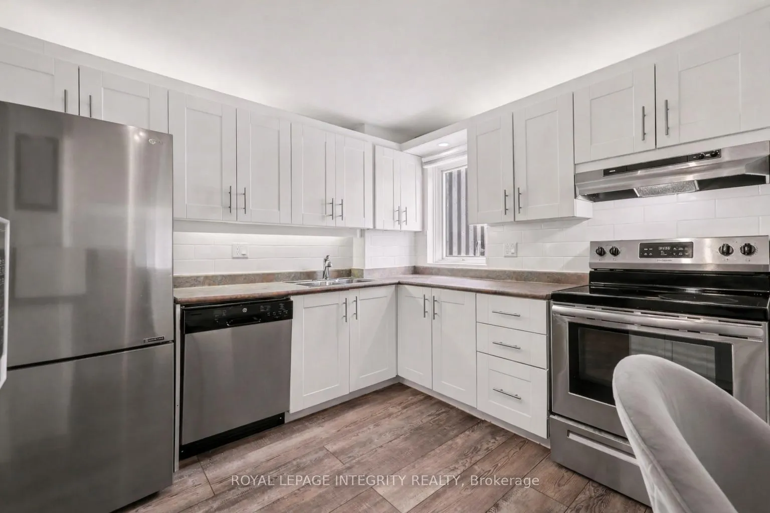 Photo 11 of Unit 906, 1081 Ambleside Drive, Ottawa, Woodroffe — HOMEH