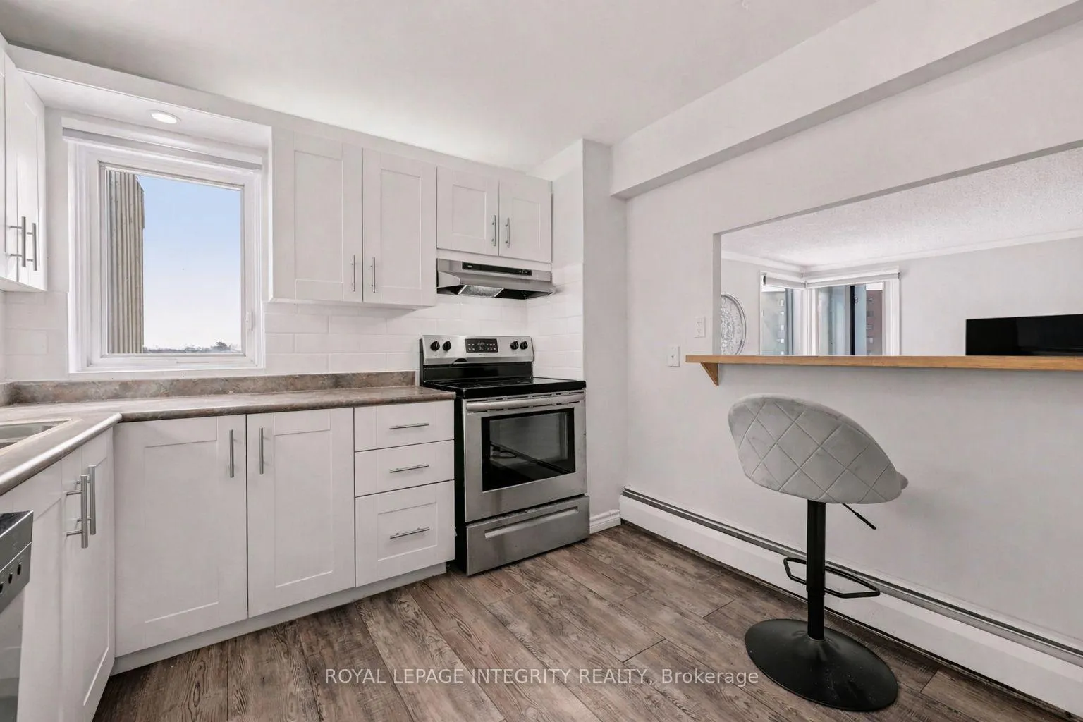 Photo 12 of Unit 906, 1081 Ambleside Drive, Ottawa, Woodroffe — HOMEH