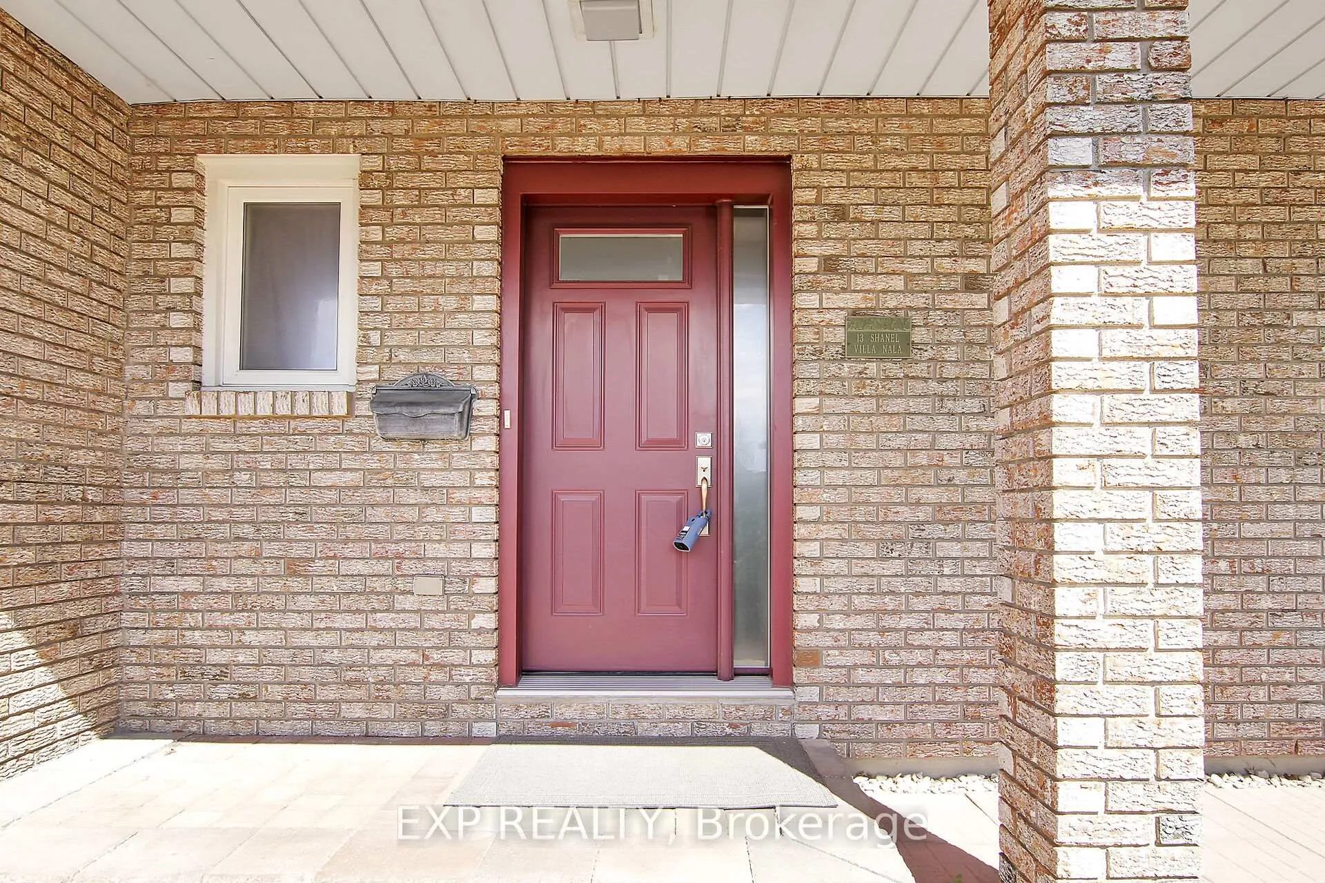 Front of 13 Shanel Place