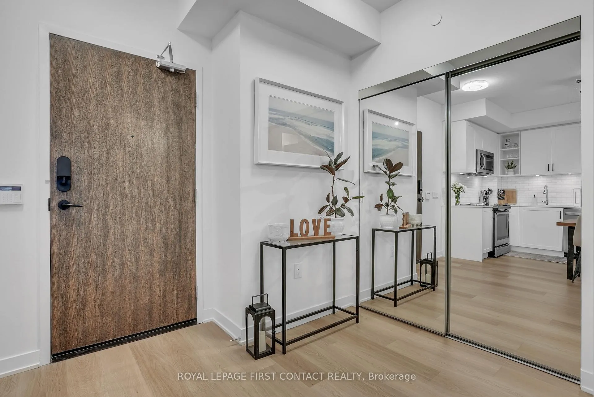 Photo 9 of Unit 407, 100 Eagle Rock Way, Vaughan, Rural Vaughan — HOMEH